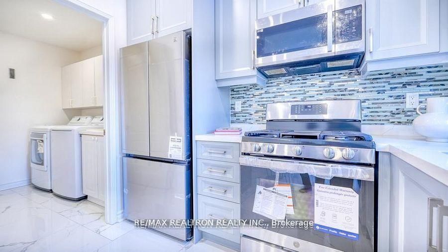 89 English Oak Drive, Richmond Hill, ON L4E 3X4 photo 5
