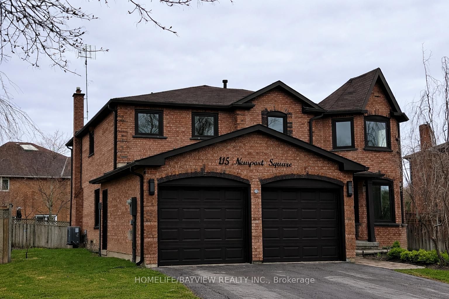 115 Newport Square, Vaughan, ON L4J 7N3
