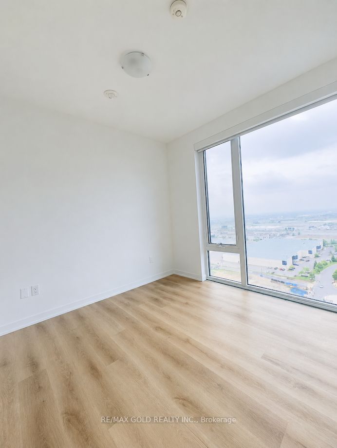474 CALDARI Road 2110, Vaughan, ON L4K 0R5 photo 2