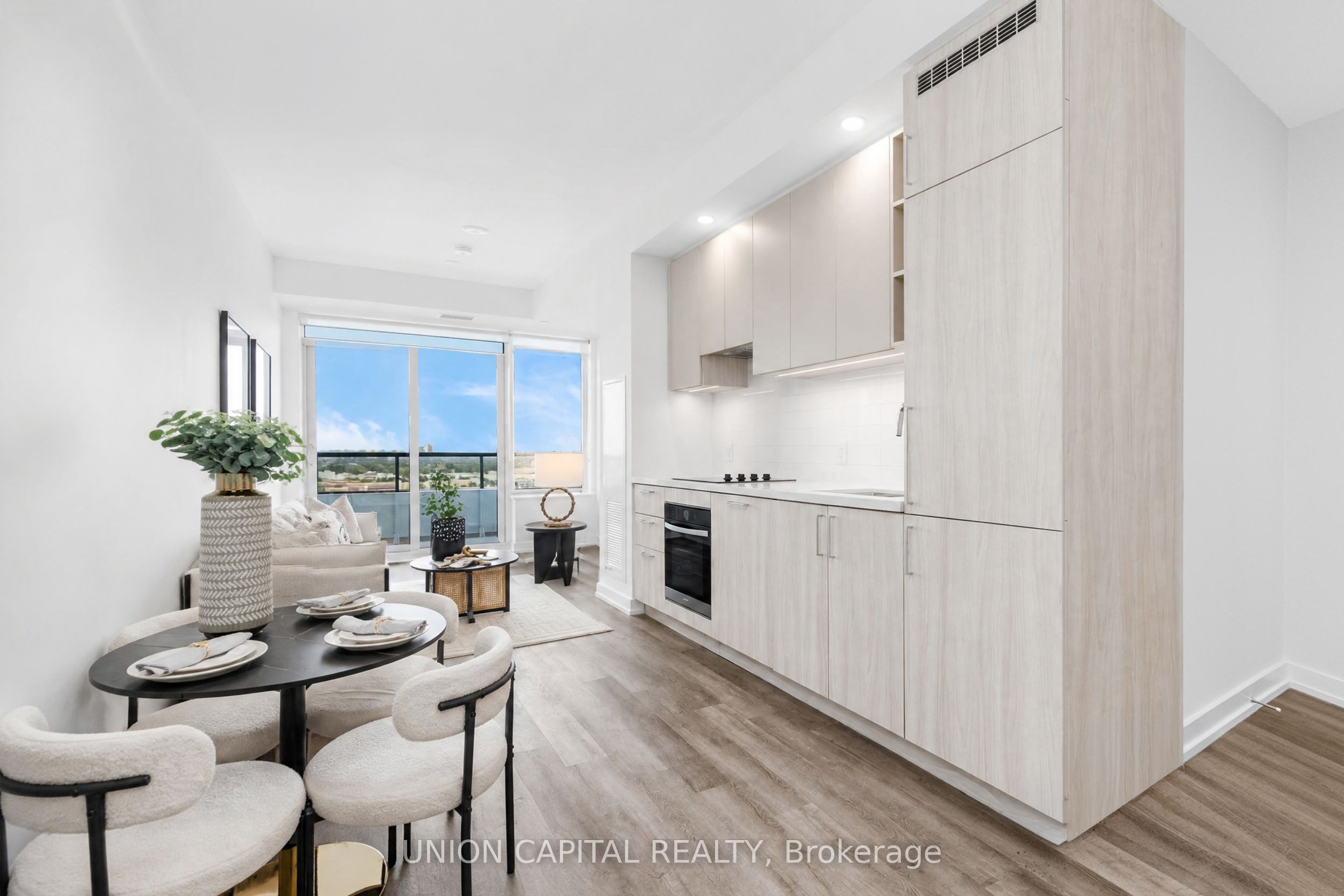 21 Meadowdale Road 1608, Vaughan, ON L3Z 4G7 photo 2