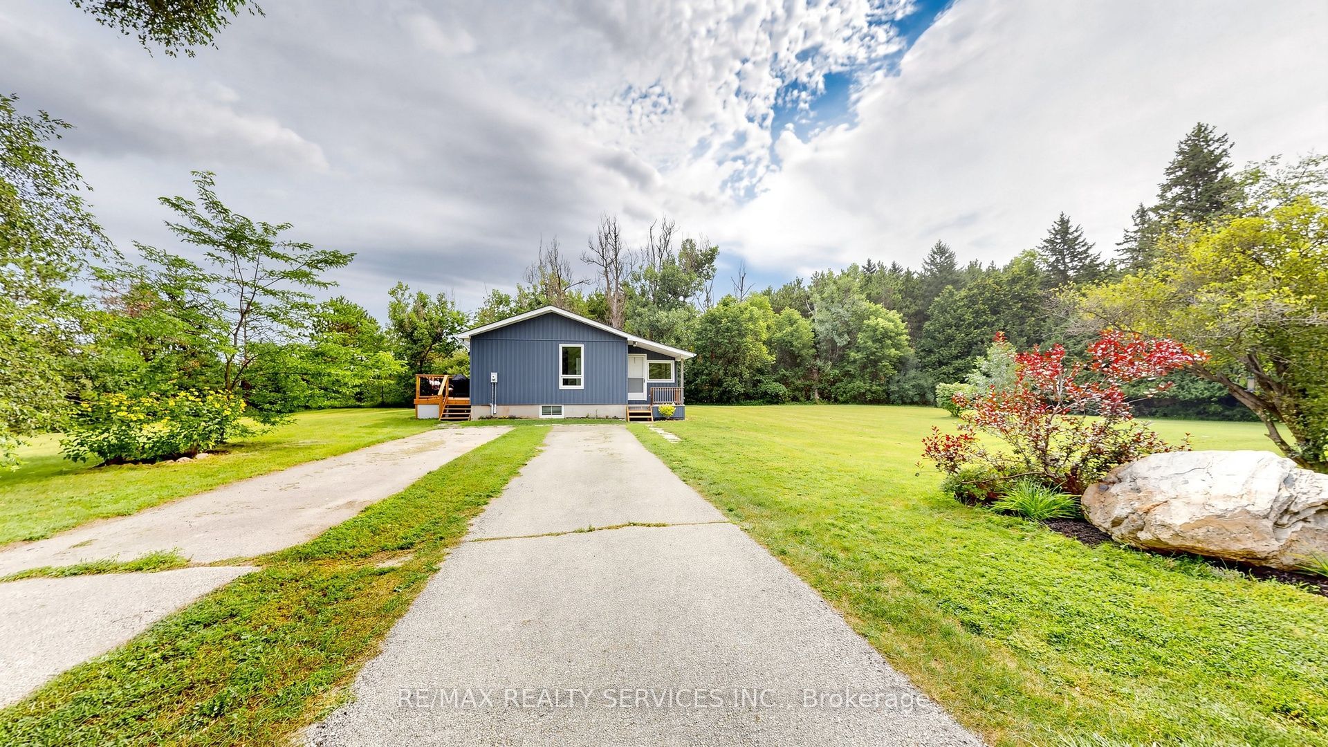9225 County 1 Road, Adjala-Tosorontio, ON L0N 1P0 photo 2