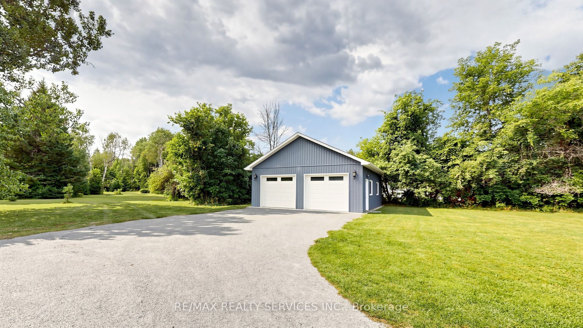 9225 County 1 Road, Adjala-Tosorontio, ON L0N 1P0 photo 3