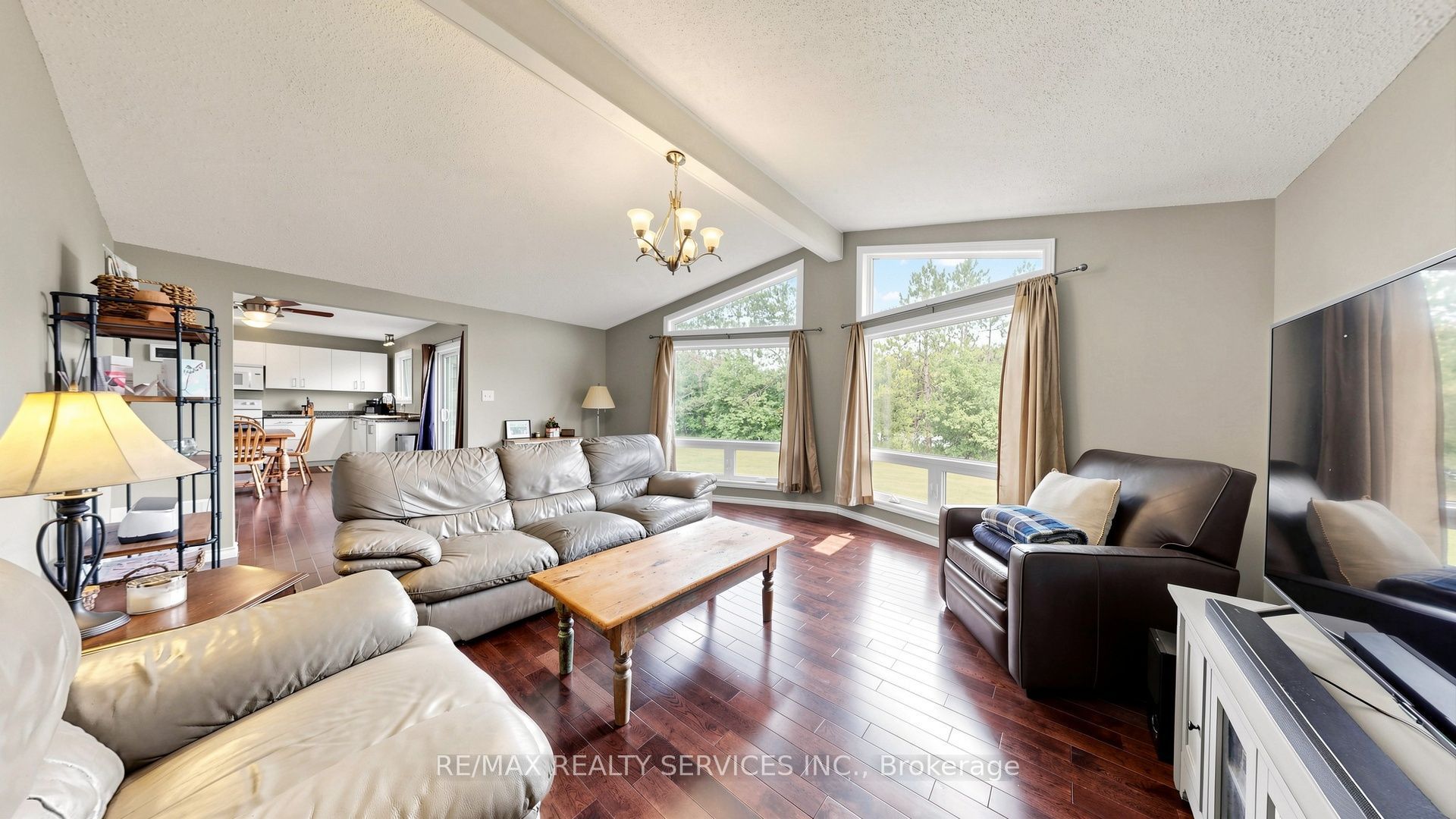 9225 County 1 Road, Adjala-Tosorontio, ON L0N 1P0 photo 4