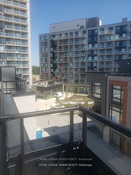 12 David Eyer Road TH 1123, Richmond Hill, ON L4S 1M4 photo 3