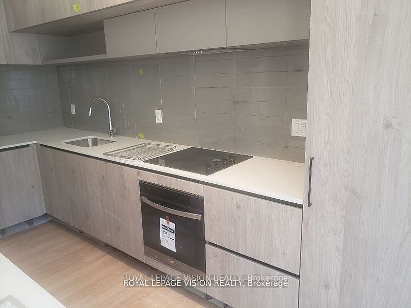 12 David Eyer Road TH 1123, Richmond Hill, ON L4S 1M4 photo 5
