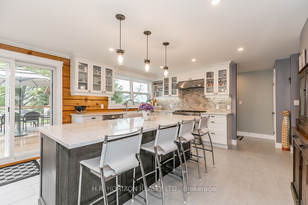 19 Mulock Drive, Bradford West Gwillimbury, ON L0G 1B0 photo 5