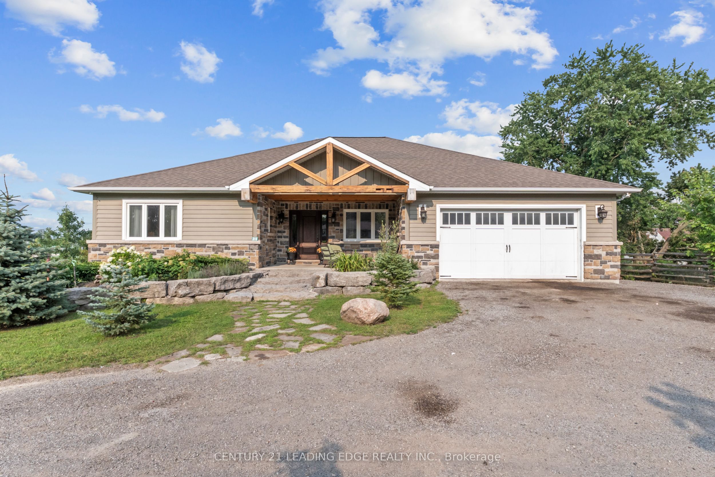 315 Main Street N, Uxbridge, ON L9P 1R6