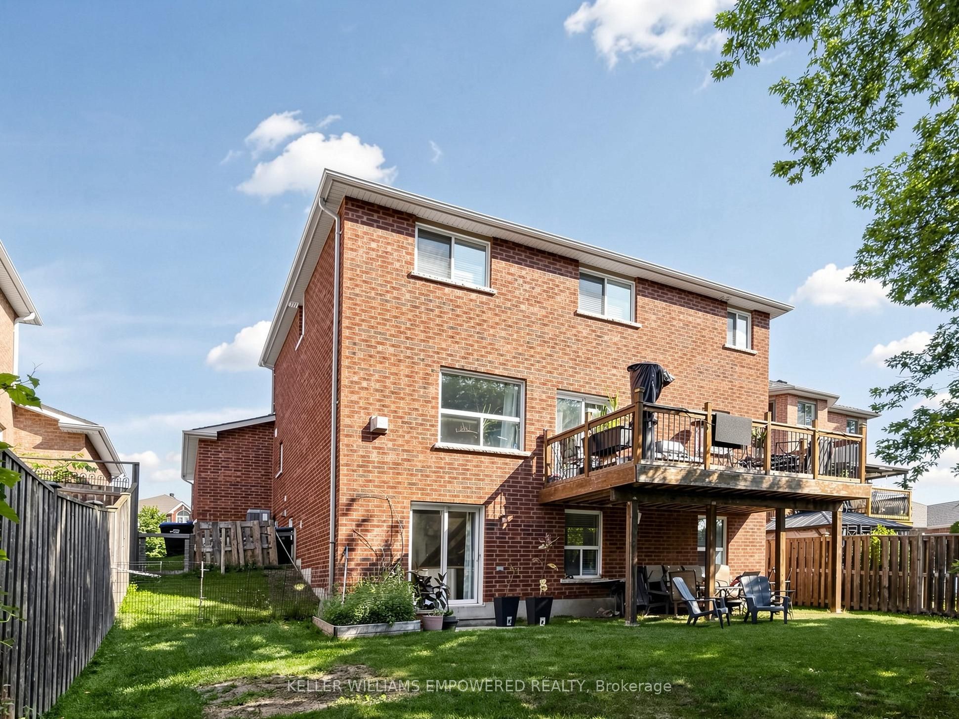 135 Buchanan Drive, New Tecumseth, ON L9R 0A4 photo 3