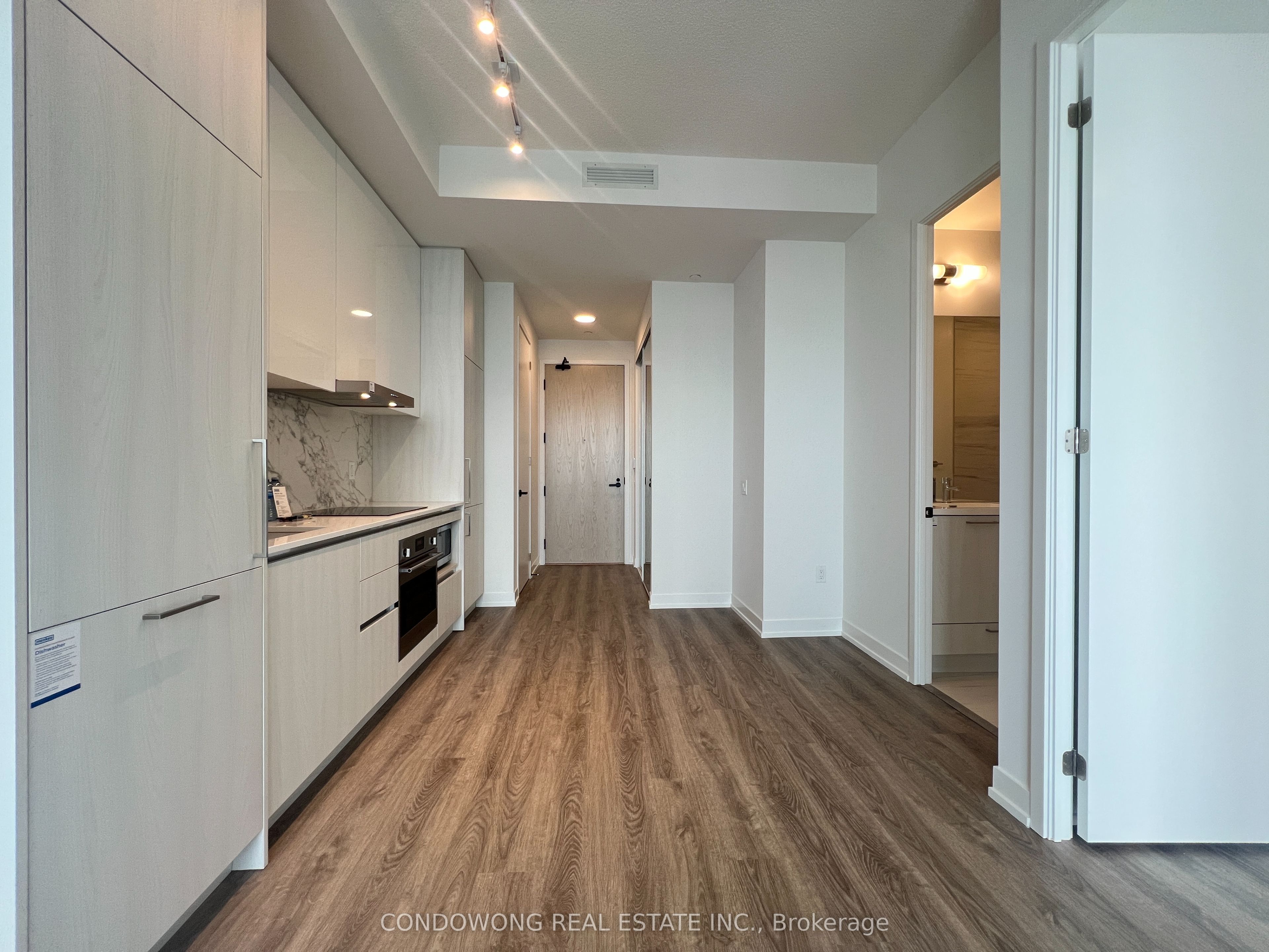 195 Commerce Street 5316, Vaughan, ON L4K 5C3 photo 5