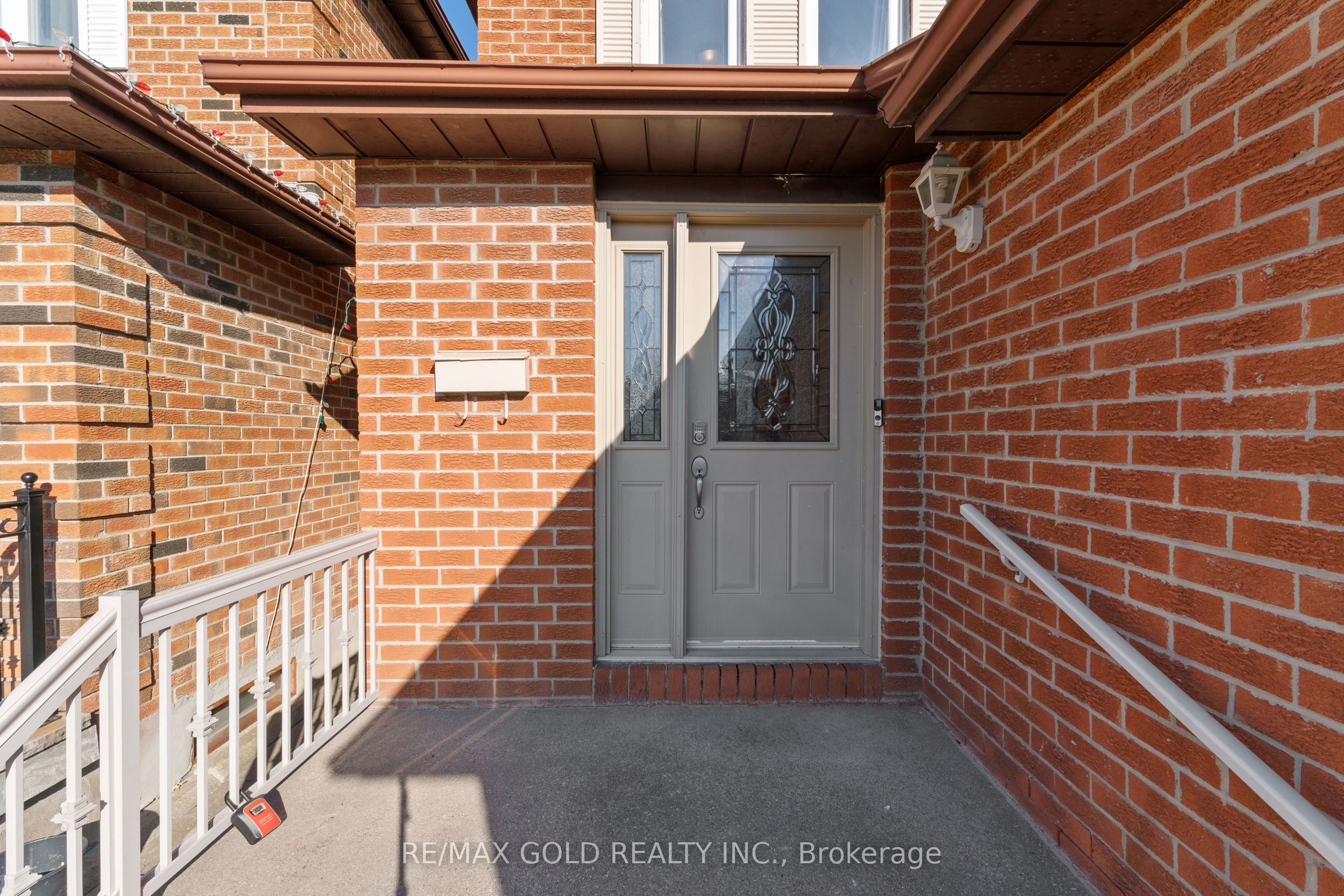 115 Misty Meadow Drive, Vaughan, ON L4L 3X1 photo 4