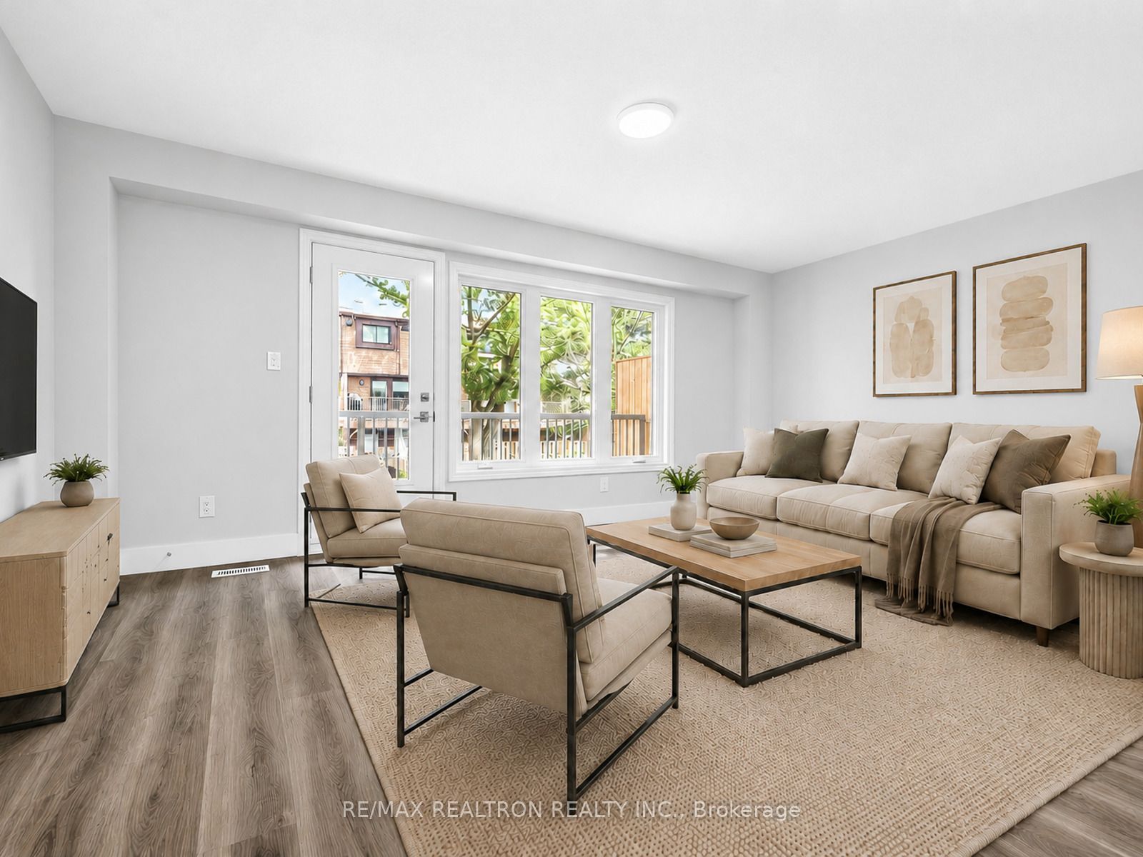 11 Plaisance Road 3, Richmond Hill, ON L4C 5H1 photo 2