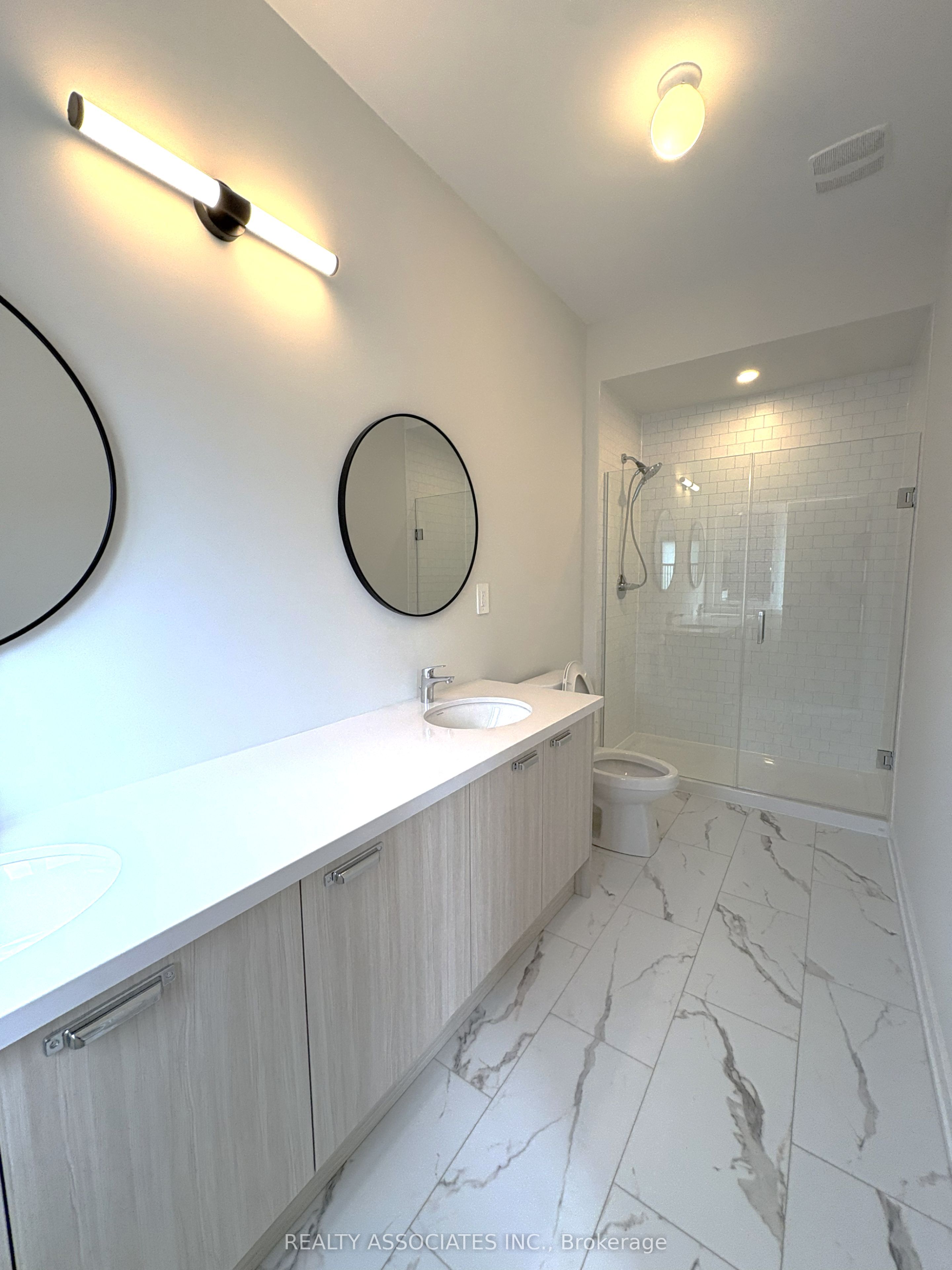 21 Agnes Lane, Richmond Hill, ON L4B 0J4 photo 4
