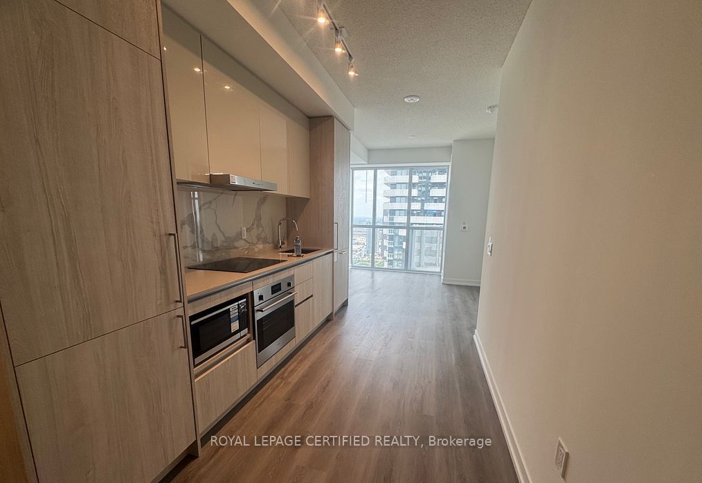225 Commerce Street 5515, Vaughan, ON L4K 0R1