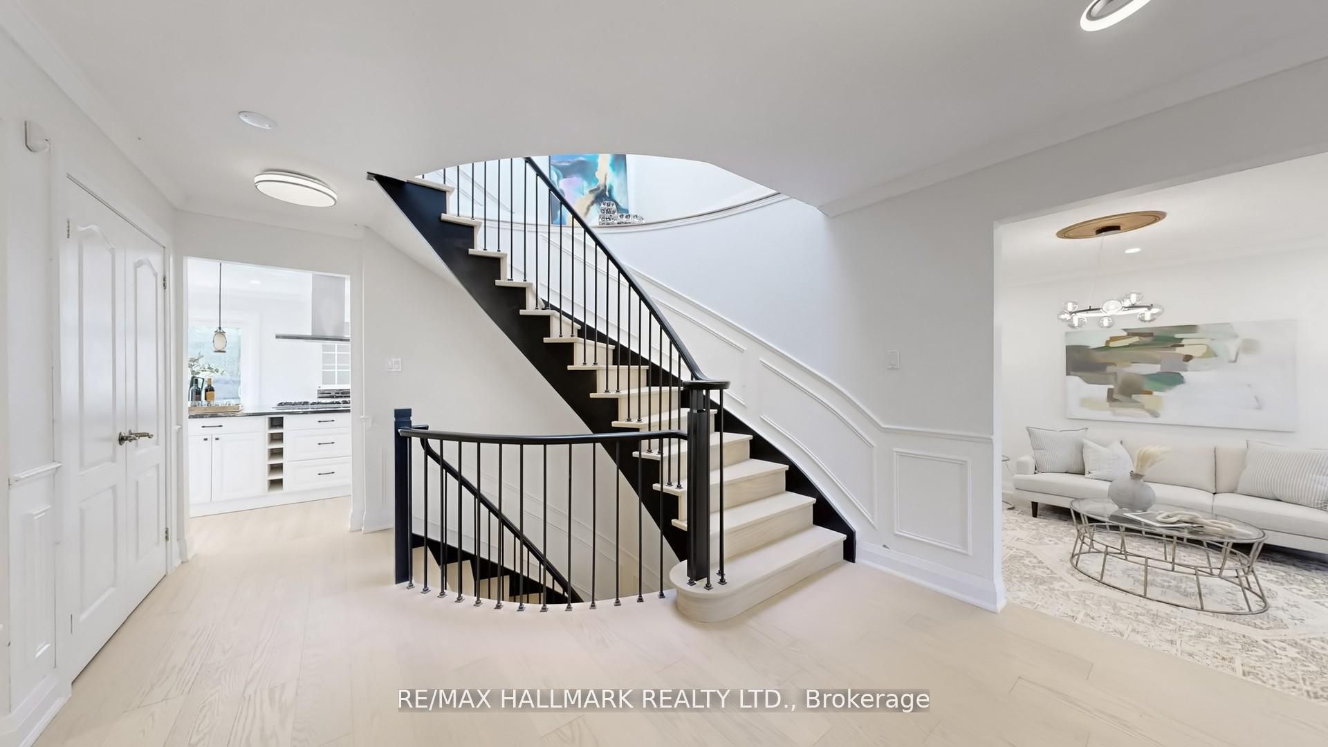 82 Windermere Crescent S, Richmond Hill, ON L4C 6Y9 photo 5