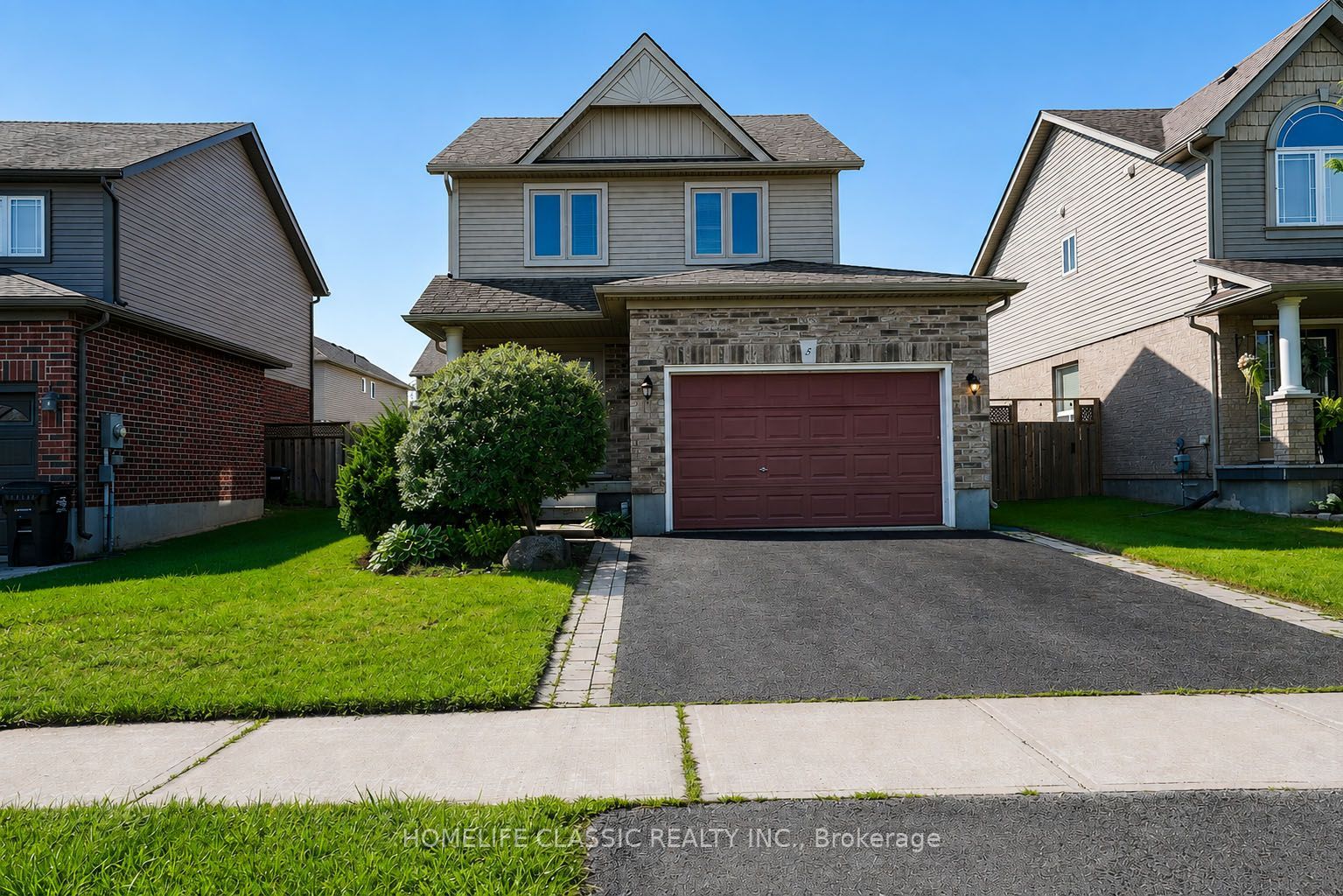 5 IRWIN Crescent, New Tecumseth, ON L9R 0G6