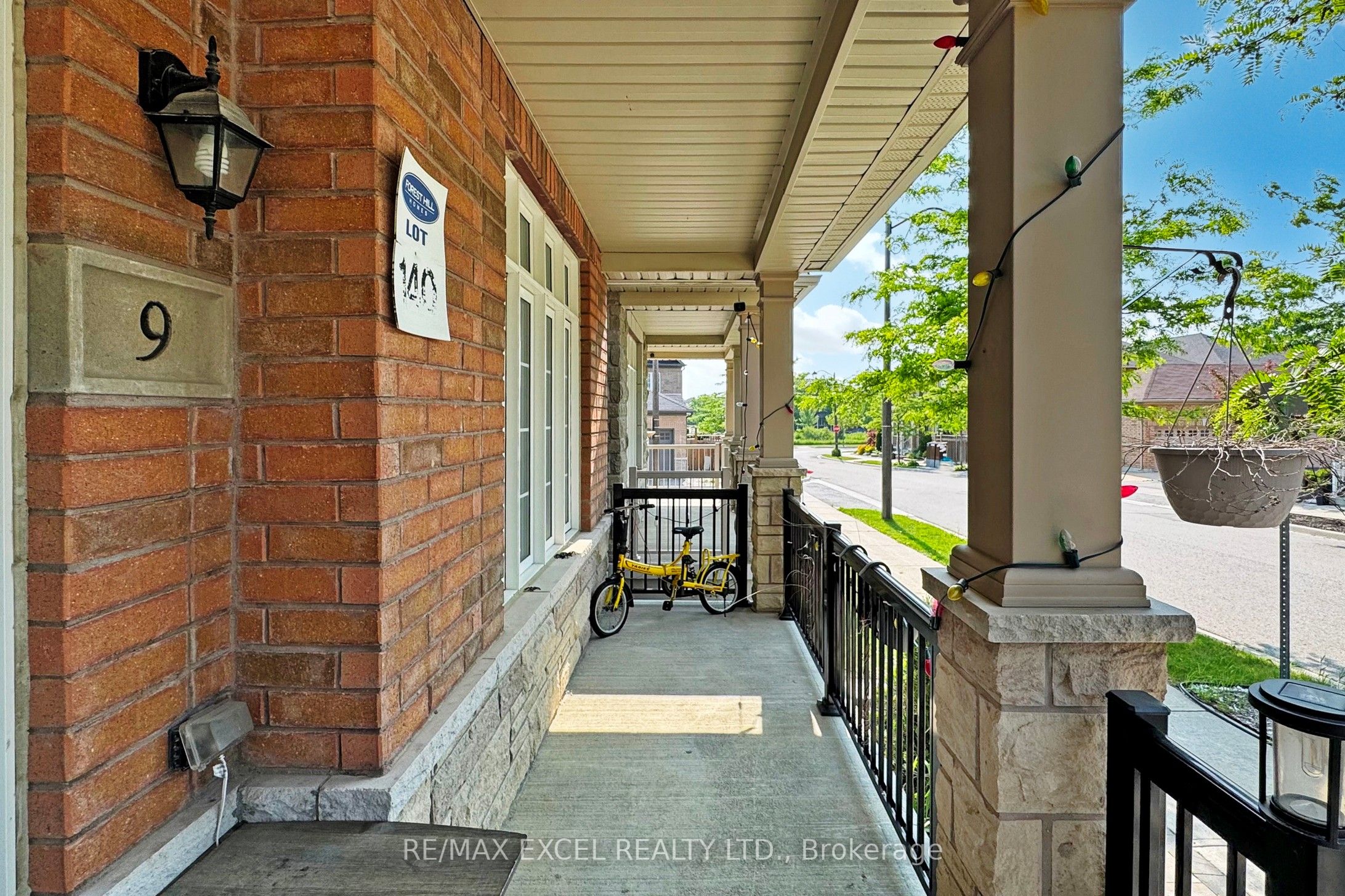 9 Sunnyside Hill Road, Markham, ON L6B 0X4 photo 2