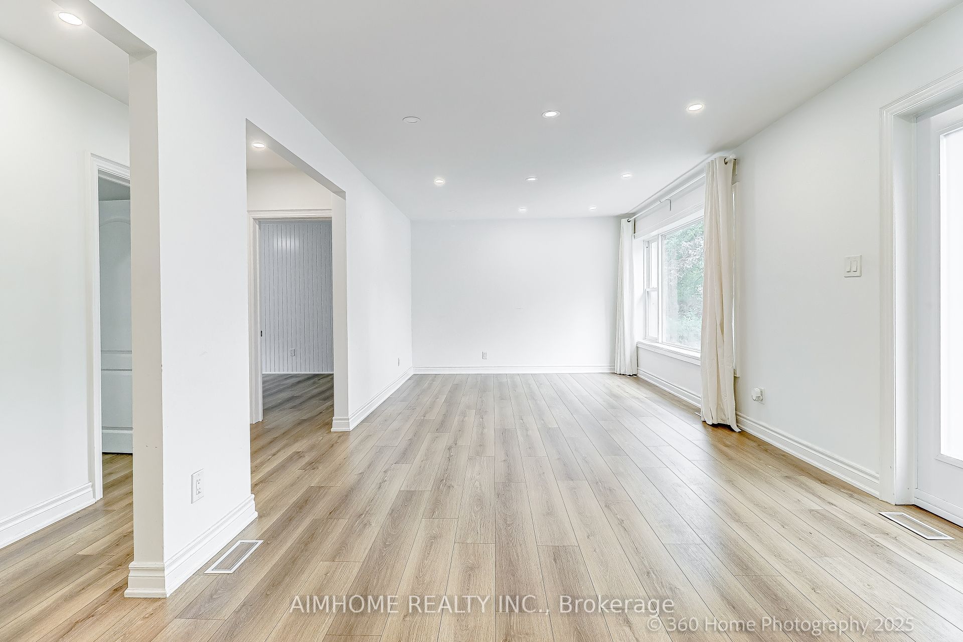 108 Steeles Avenue E, Markham, ON L3T 1A4 photo 4