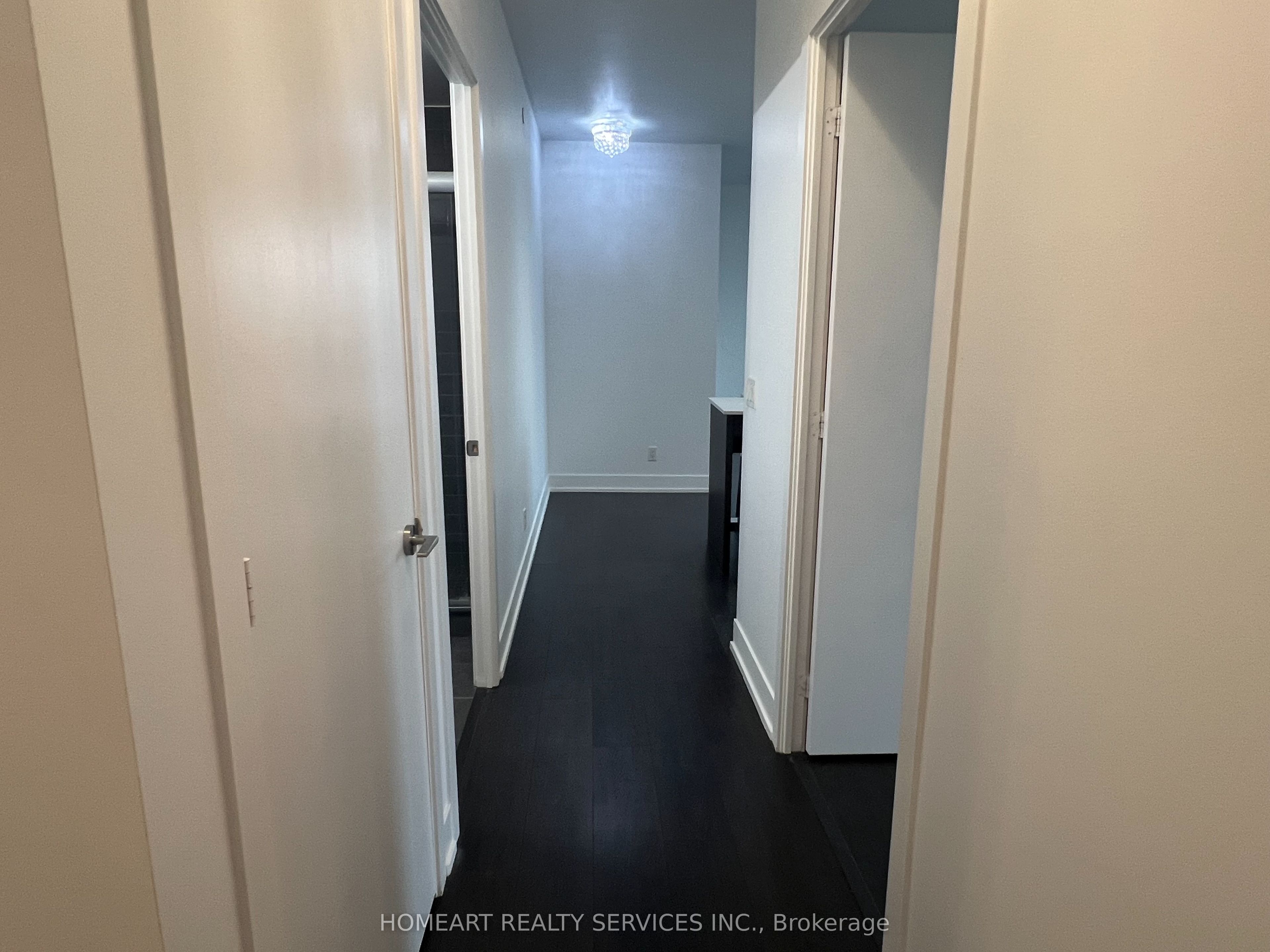 9471 Yonge Street E 1204, Richmond Hill, ON L4C 0Z5 photo 4
