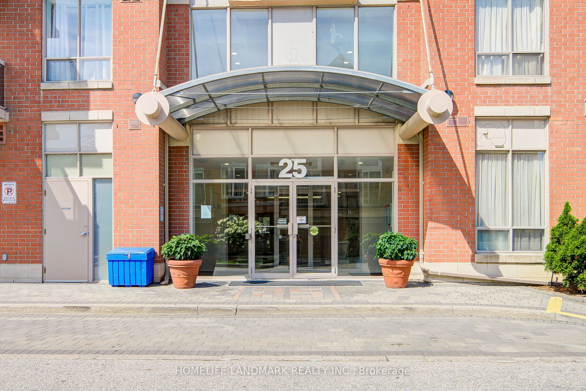 25 Times Avenue 516, Markham, ON L3T 7X5 photo 2