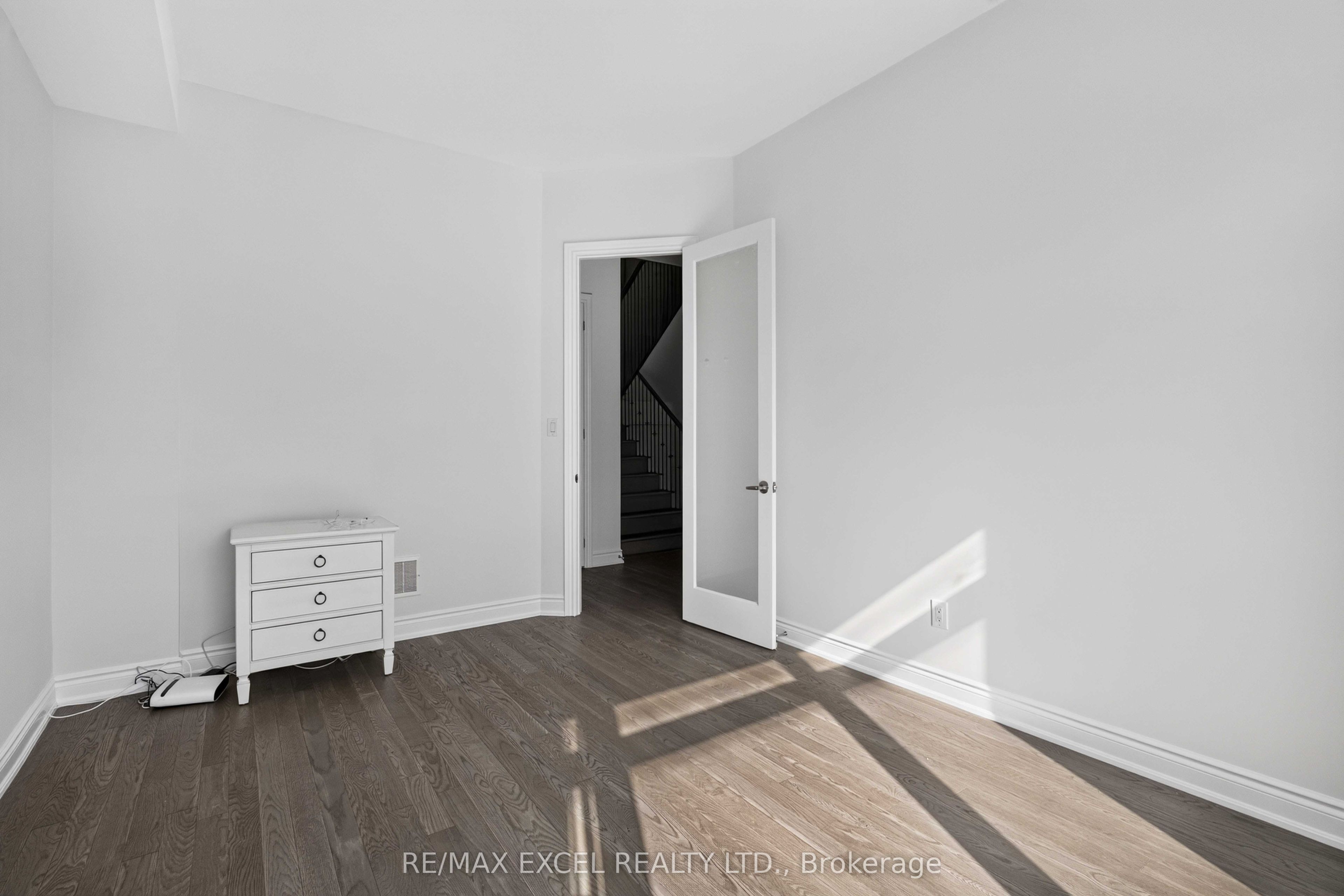 9540 Weston Road, Vaughan, ON L4L 1A6 photo 3
