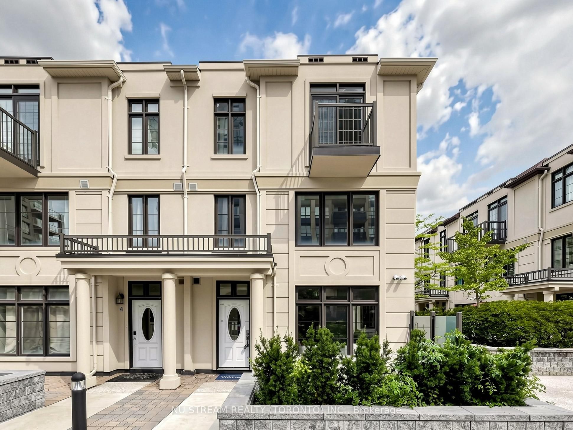 7 Brighton Place 5, Vaughan, ON L4J 0H1