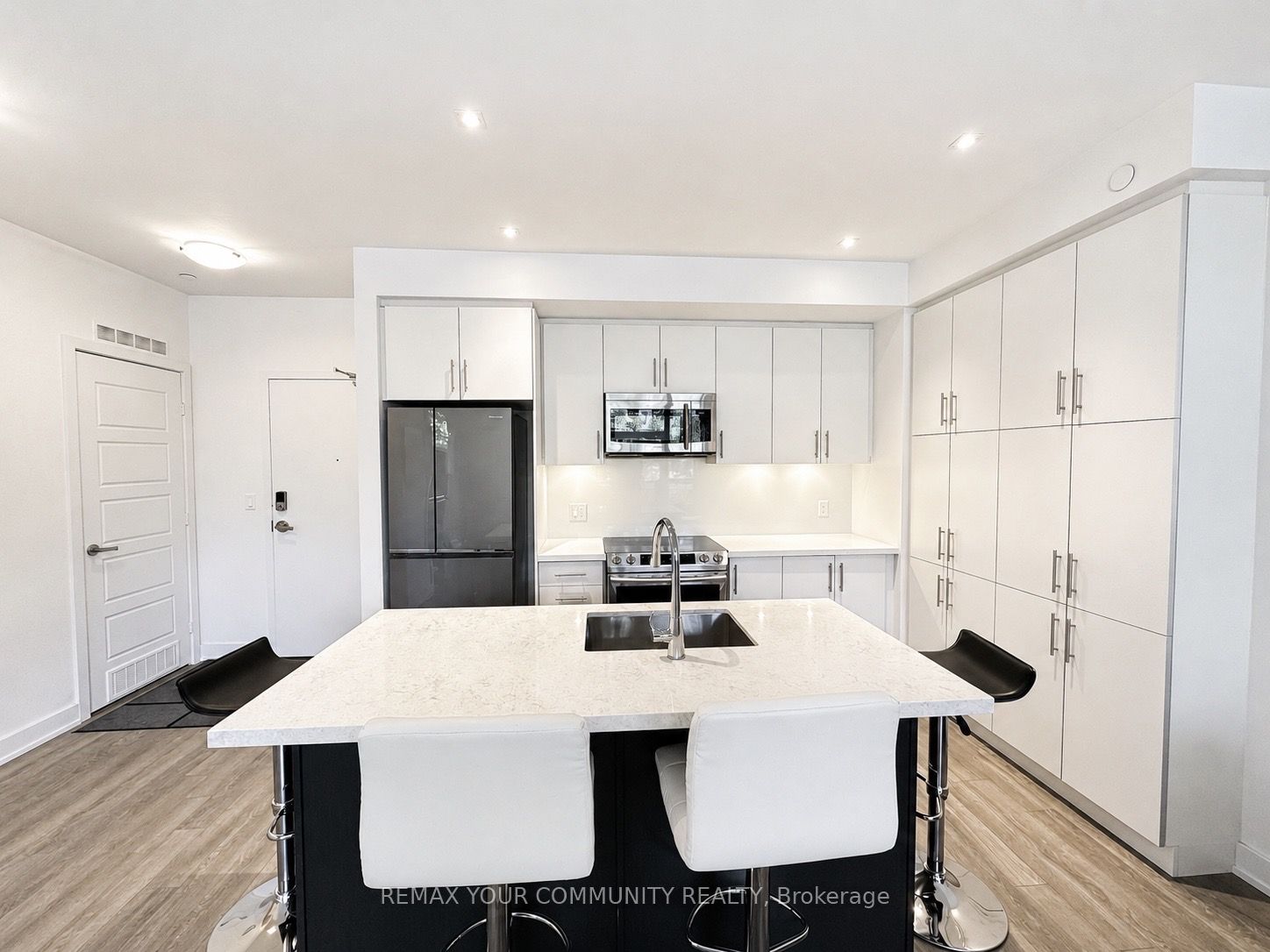 375 Sea Ray Avenue 123, Innisfil, ON L9S 0N9 photo 5