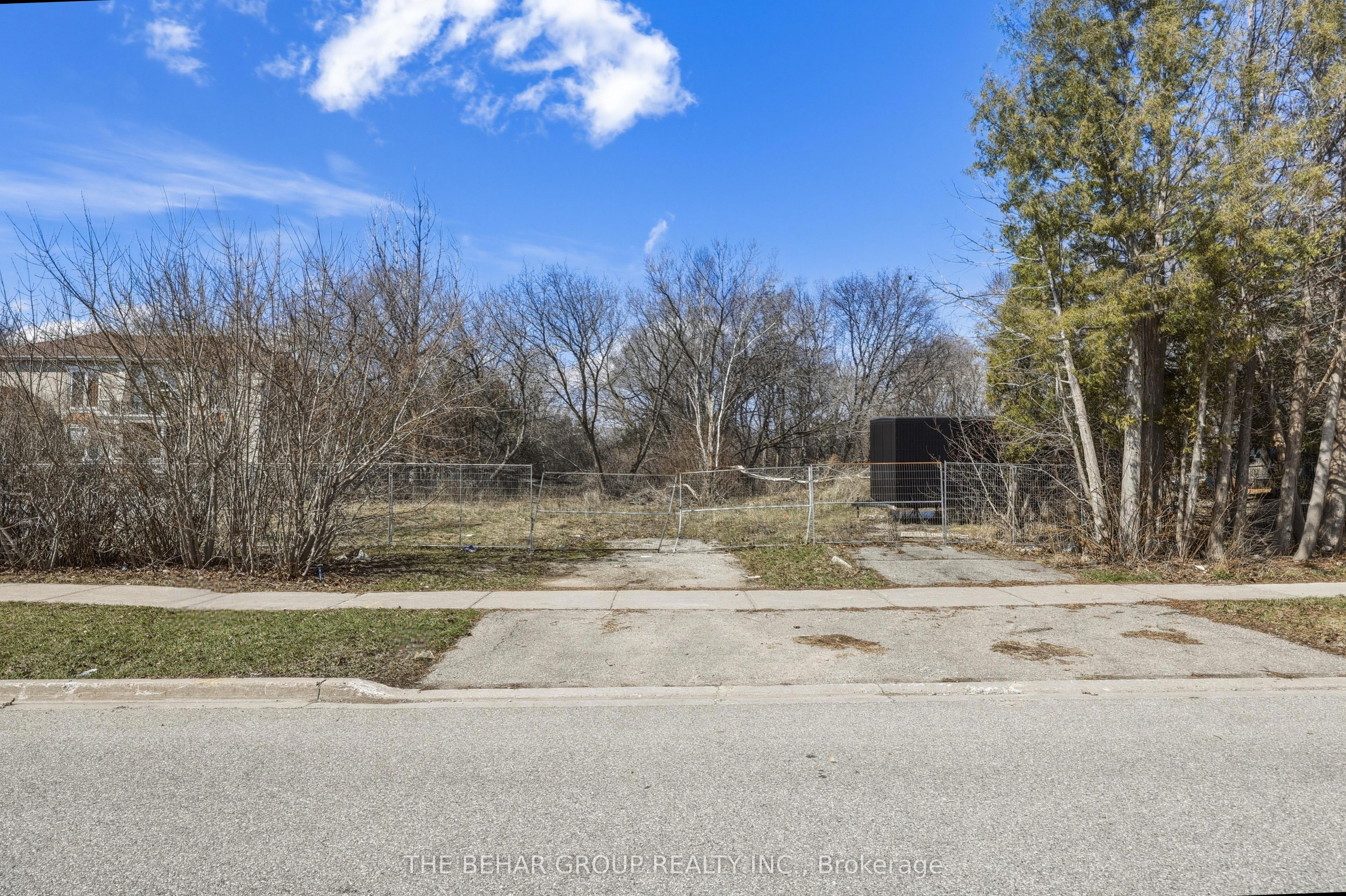 196-198 Crestwood Road, Vaughan, ON L4J 1A9 photo 5
