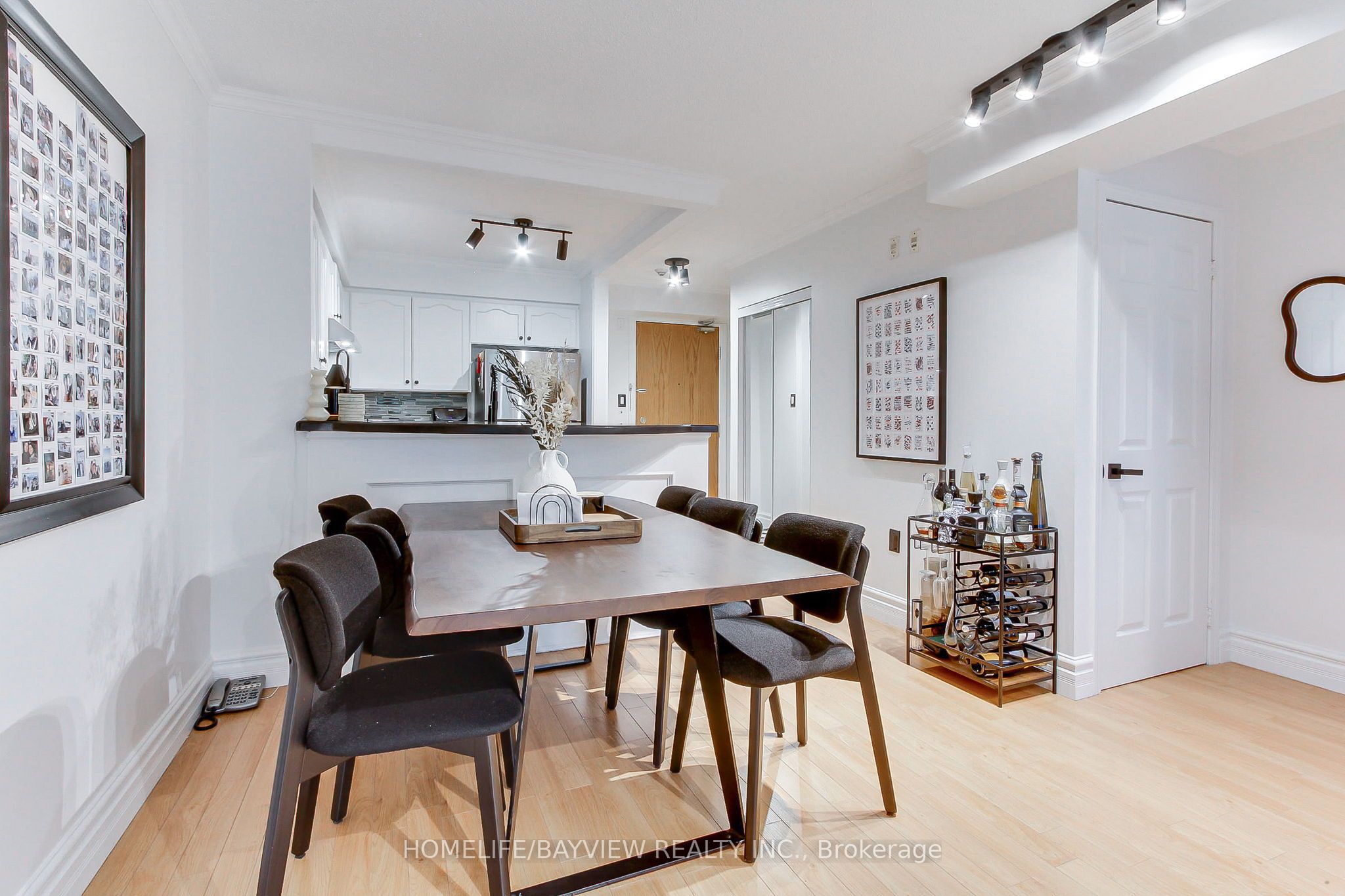 245 Pine Grove Road 110, Vaughan, ON L4L 2H7 photo 4