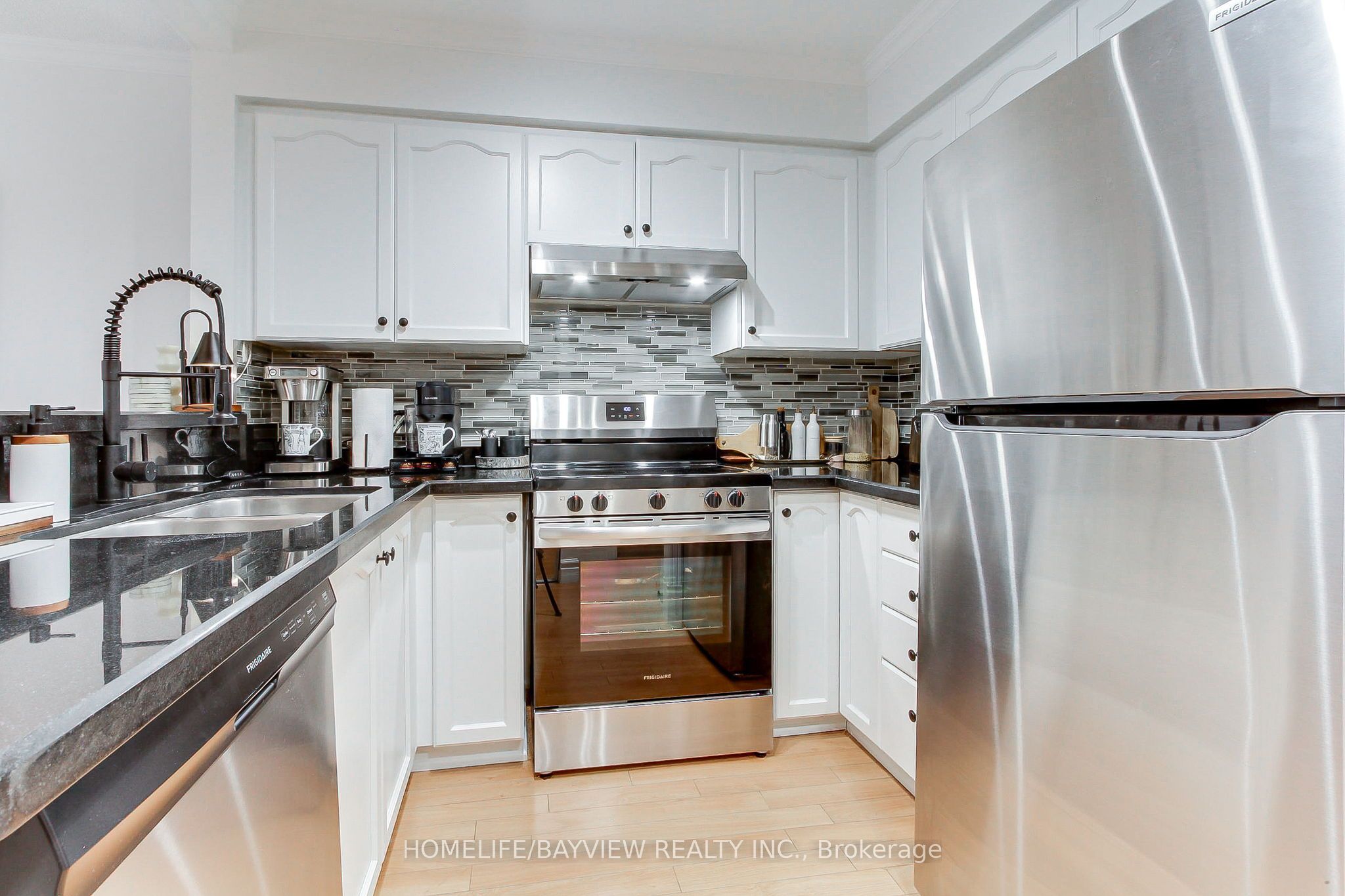 245 Pine Grove Road 110, Vaughan, ON L4L 2H7 photo 5
