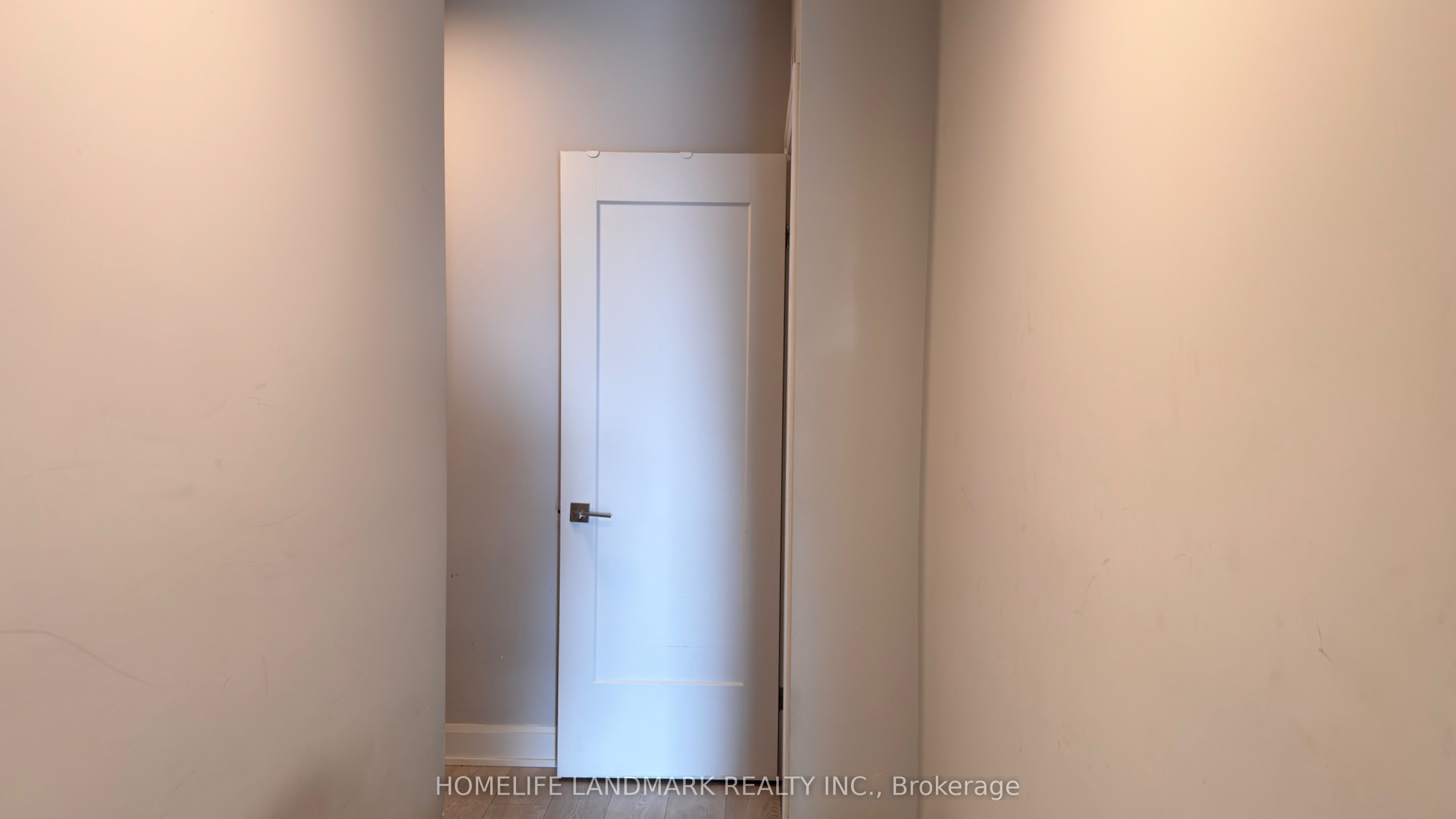 38 Water Walk Drive 1906, Markham, ON L3R 6M8 photo 5