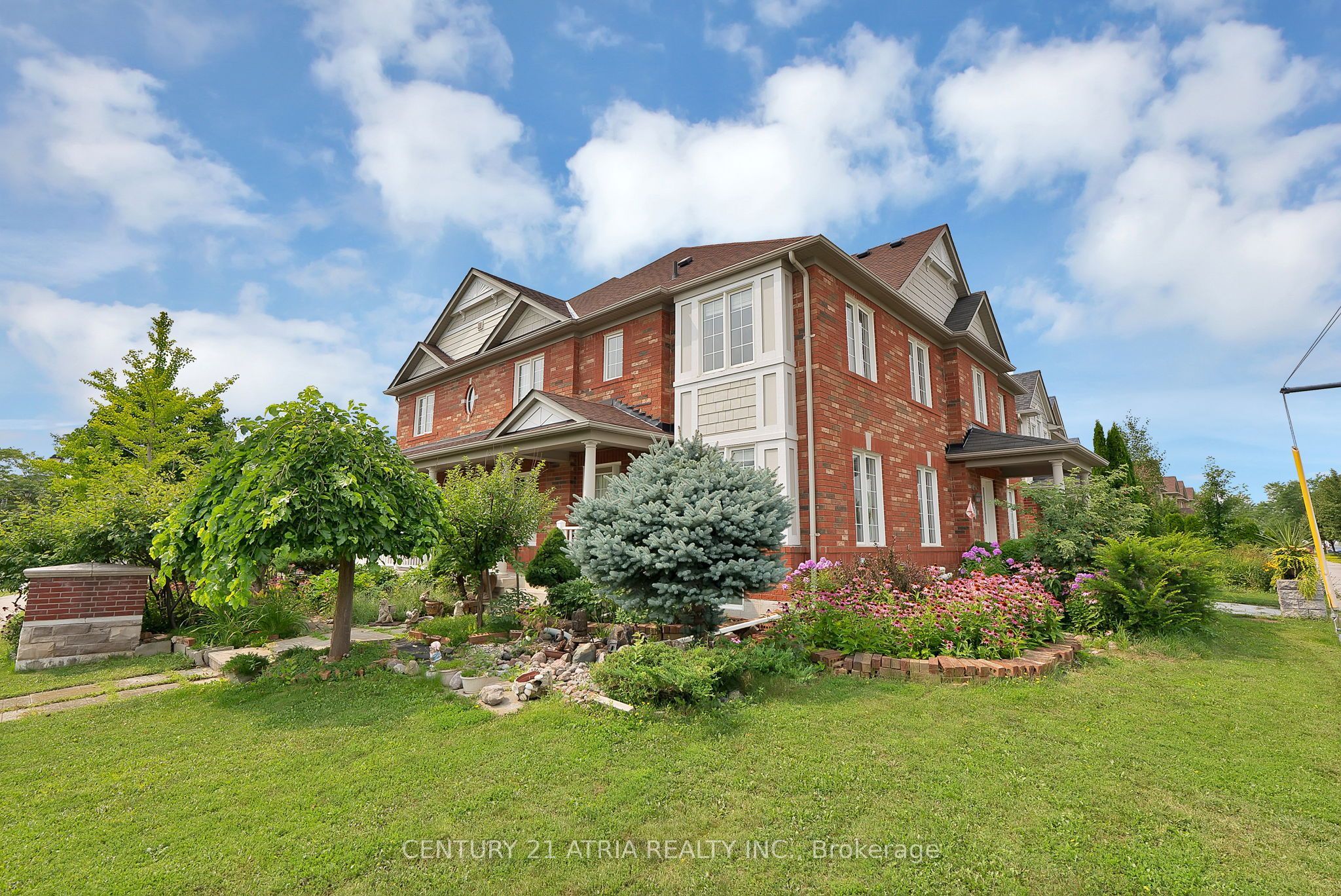 100 Gas Lamp Lane, Markham, ON L6B 0H7 photo 2