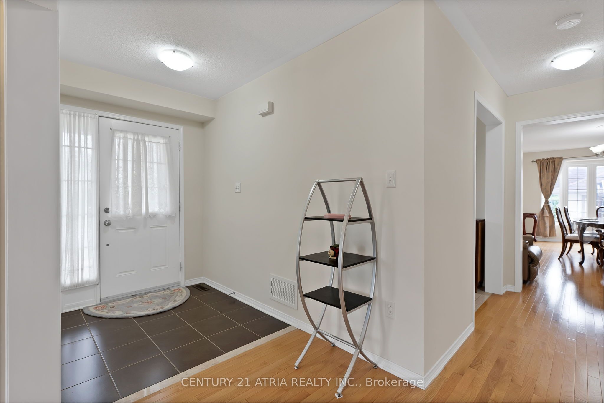 100 Gas Lamp Lane, Markham, ON L6B 0H7 photo 4