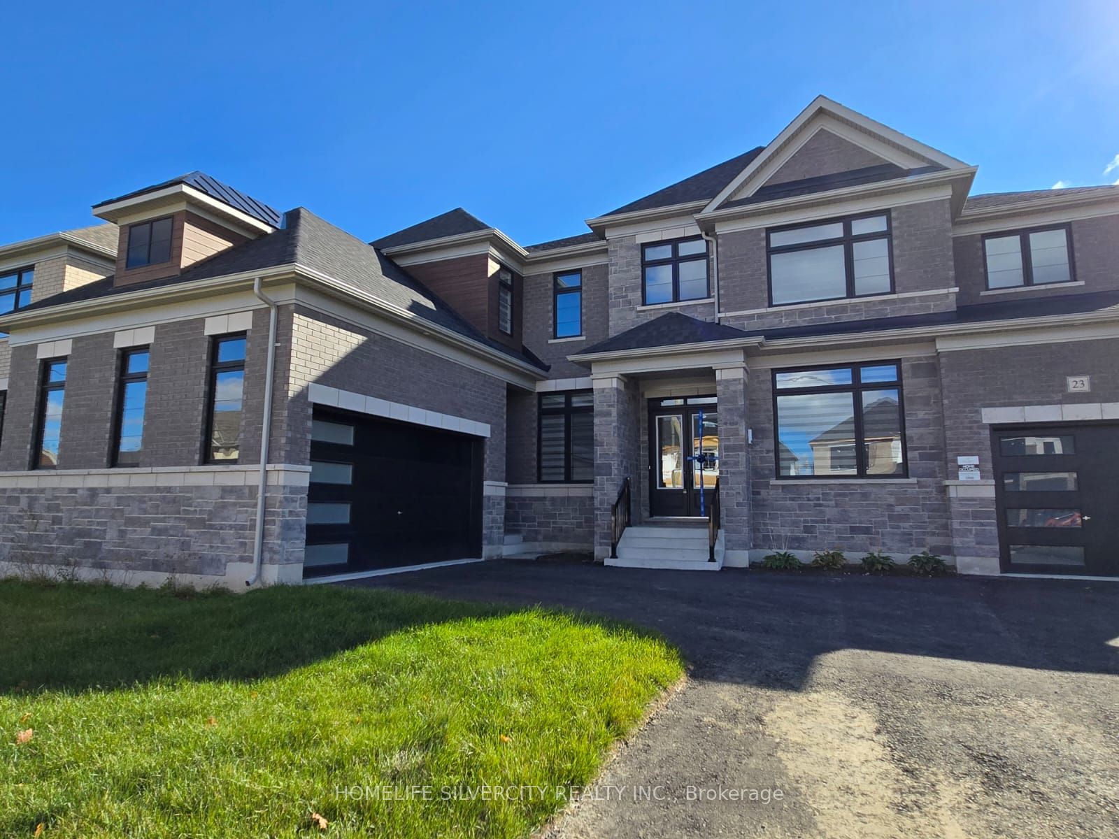 23 Marigold Boulevard E, Adjala-Tosorontio, ON L0G 1W0