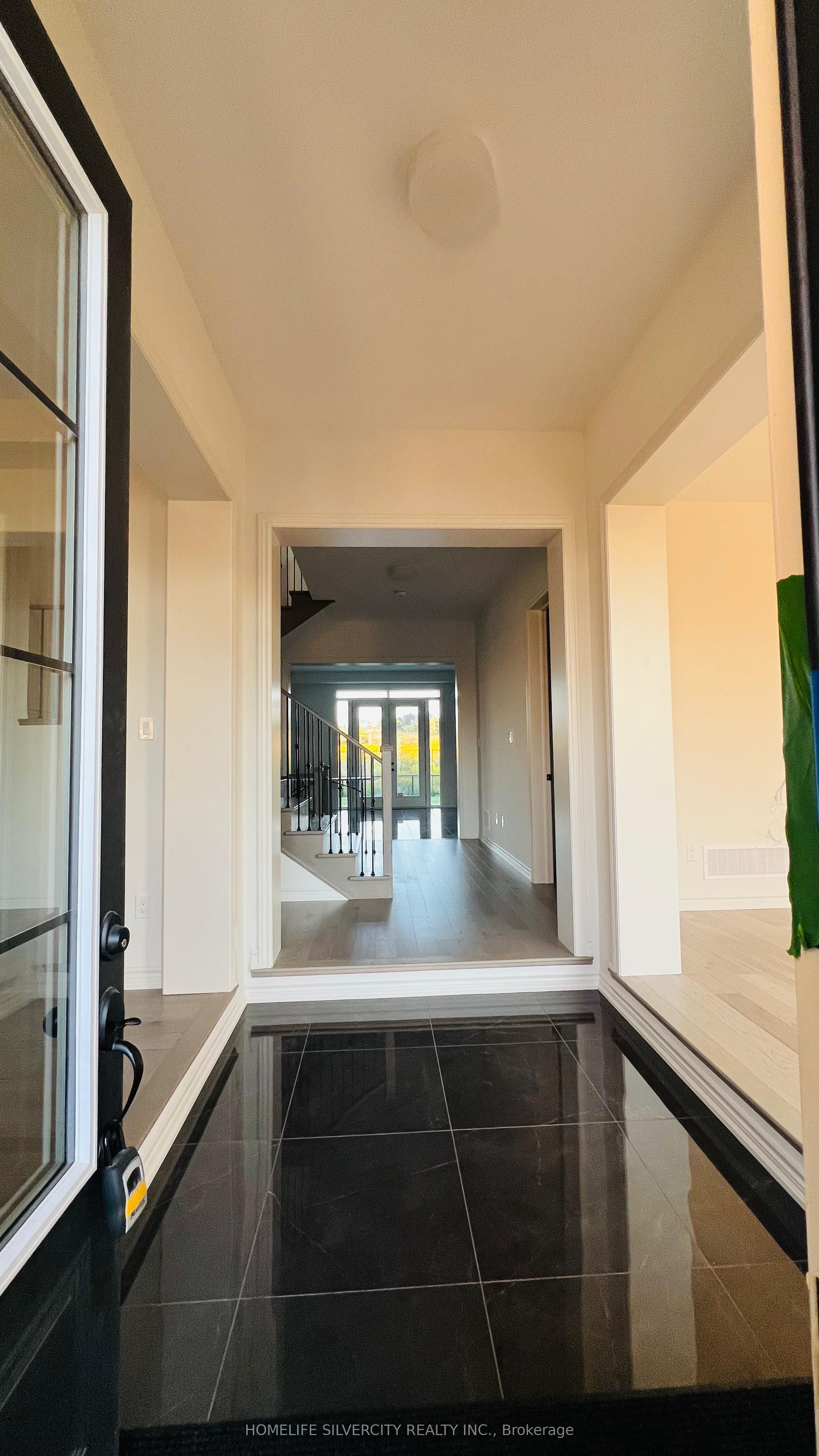 23 Marigold Boulevard E, Adjala-Tosorontio, ON L0G 1W0 photo 3
