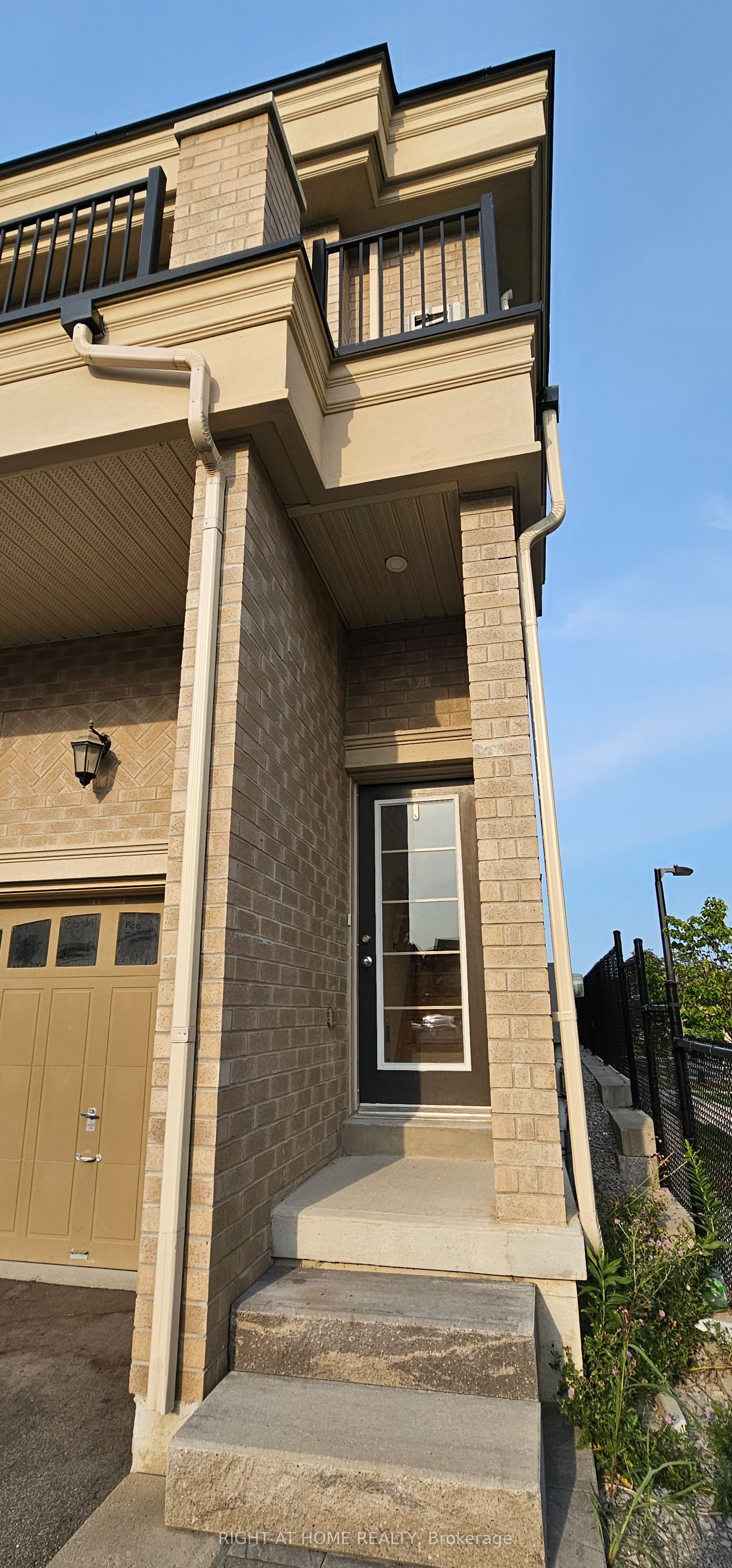 9430 Bayview Avenue Upper, Richmond Hill, ON L4C 5G9 photo 2