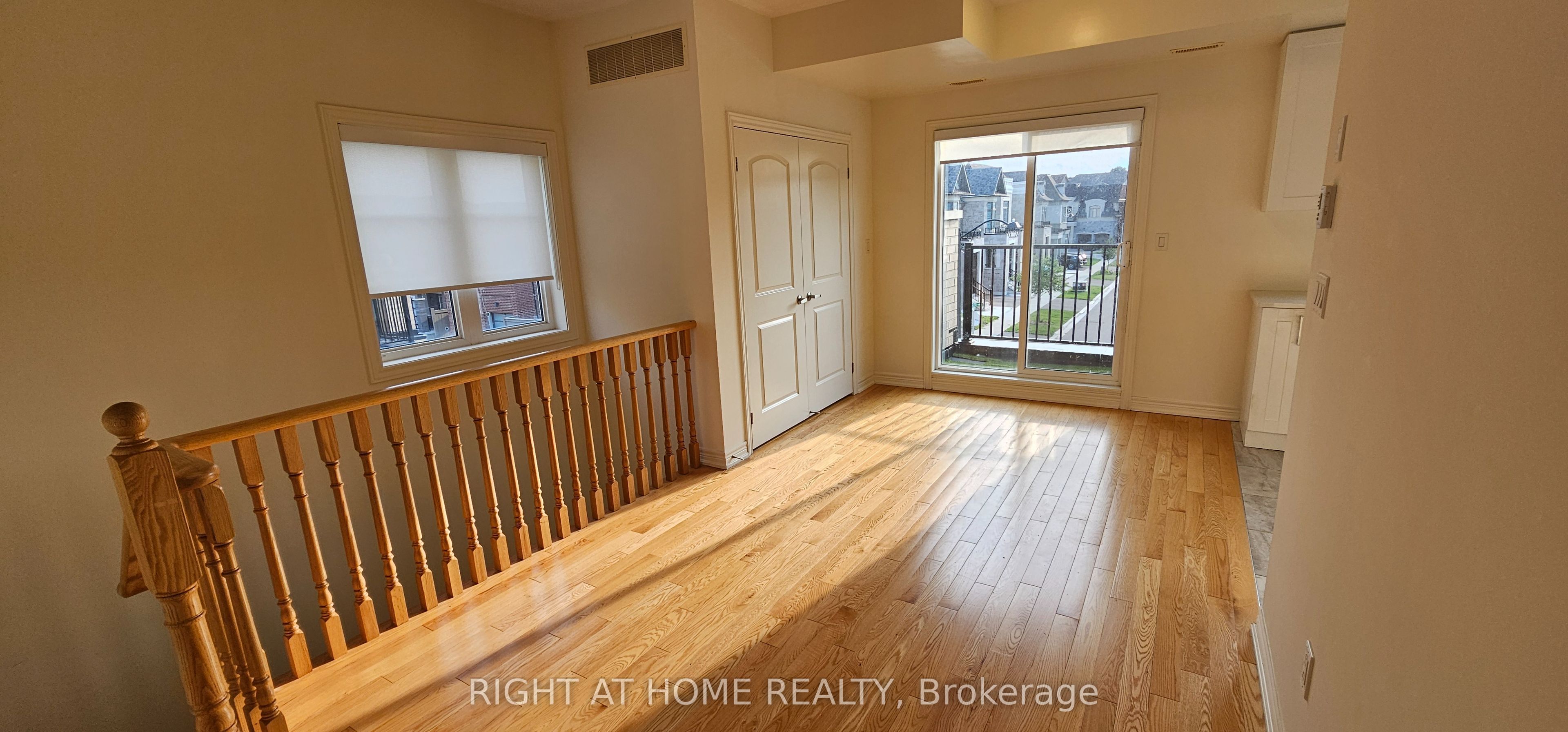 9430 Bayview Avenue Upper, Richmond Hill, ON L4C 5G9 photo 3