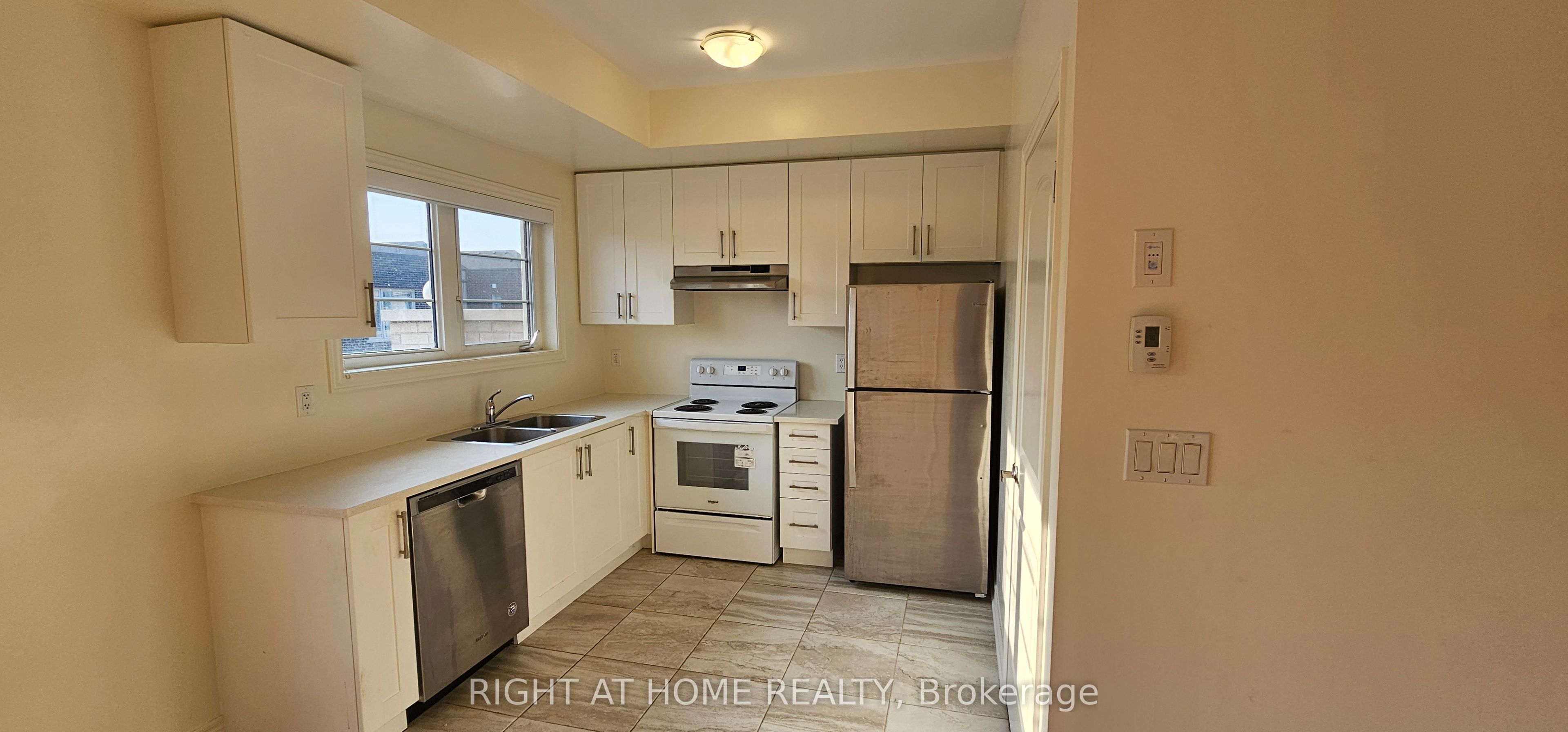 9430 Bayview Avenue Upper, Richmond Hill, ON L4C 5G9 photo 5
