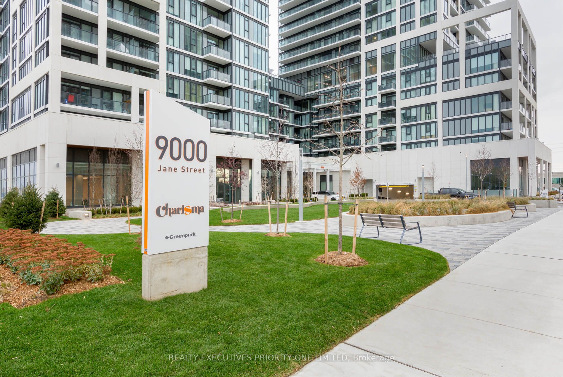 9000 Jane Street 707, Vaughan, ON L4K 0M6 photo 3