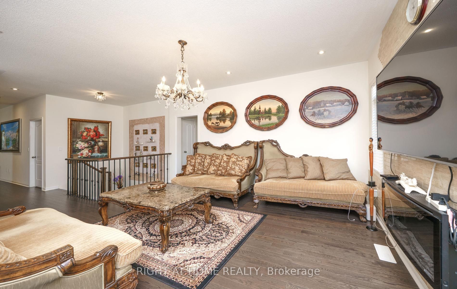 2 Cliff Thompson Court, Georgina, ON L0E 1R0 photo 5