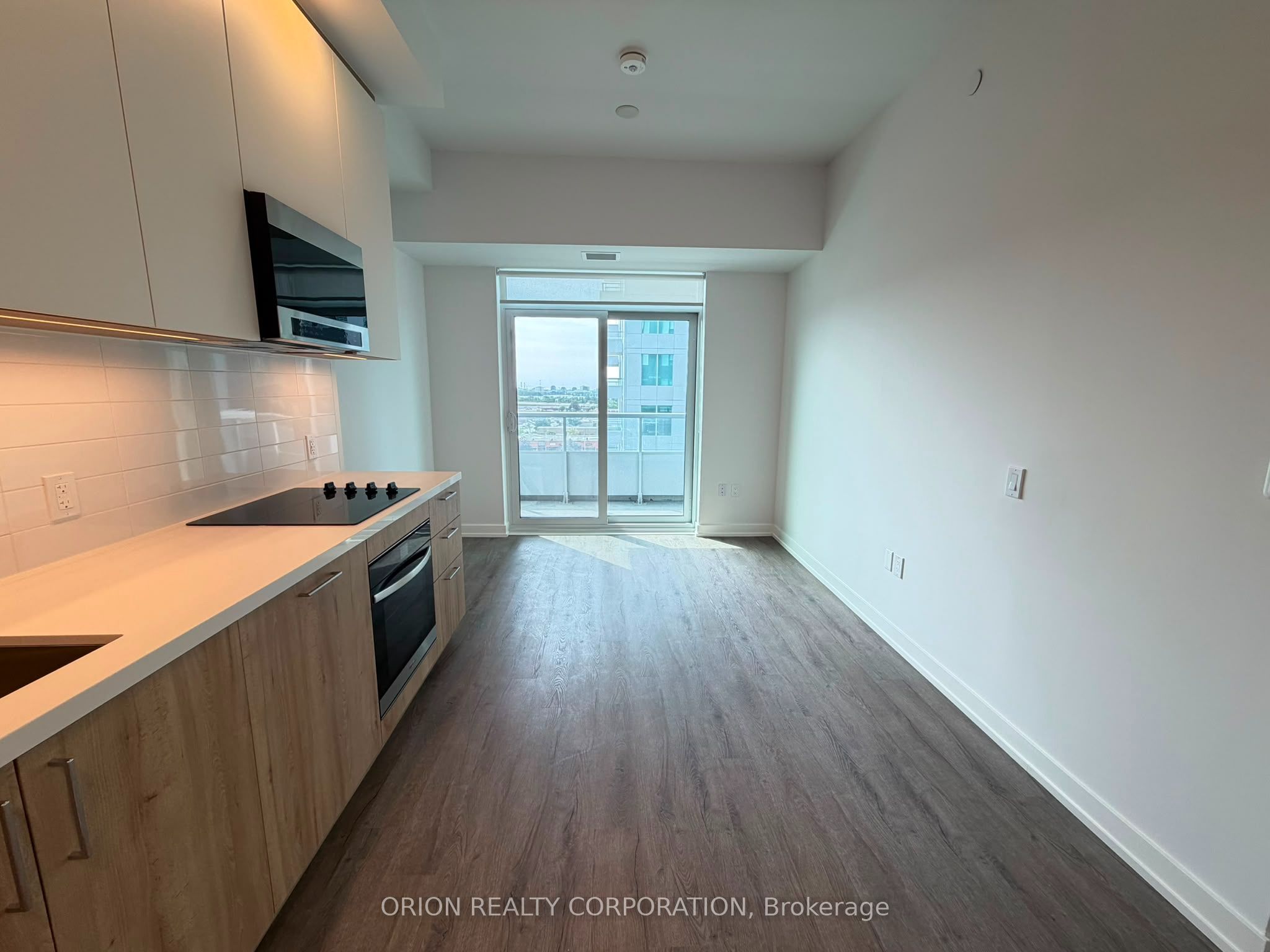 5 Meadowdale Road 906, Vaughan, ON L4K 0C7 photo 3