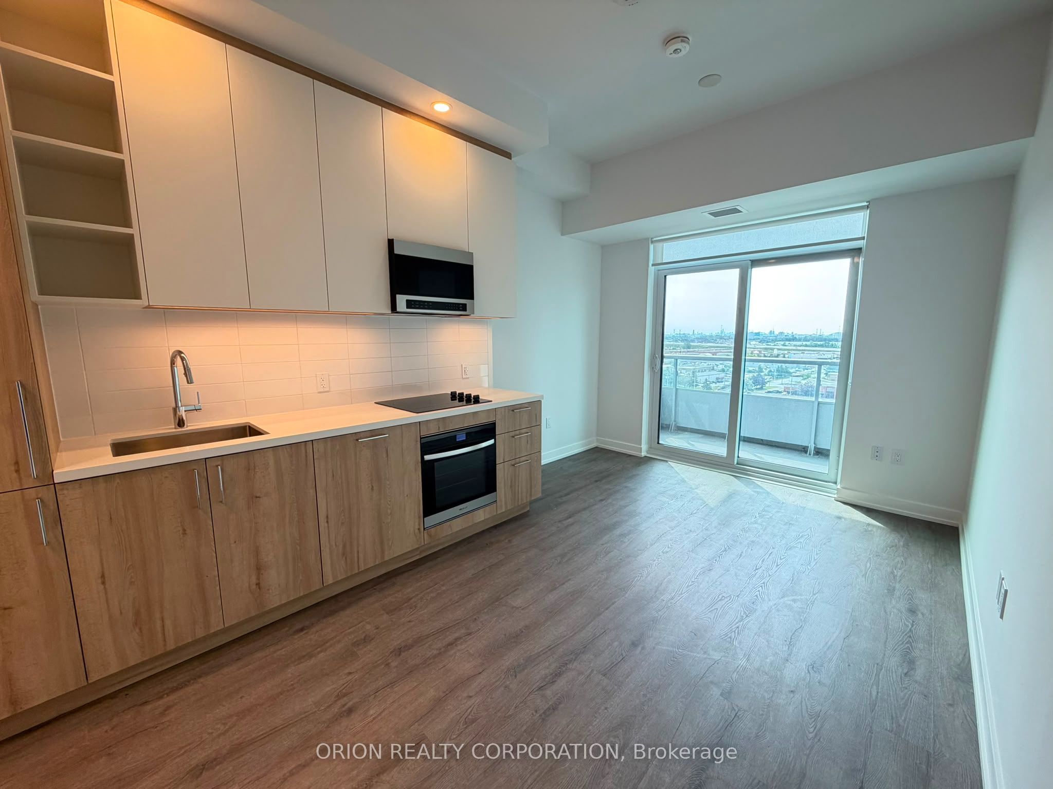 5 Meadowdale Road 906, Vaughan, ON L4K 0C7 photo 5