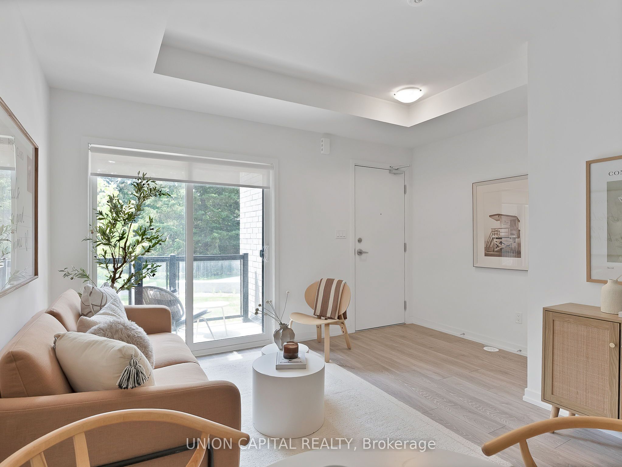 26 Lytham Green Circle 6, Newmarket, ON L3Y 0H5 photo 4