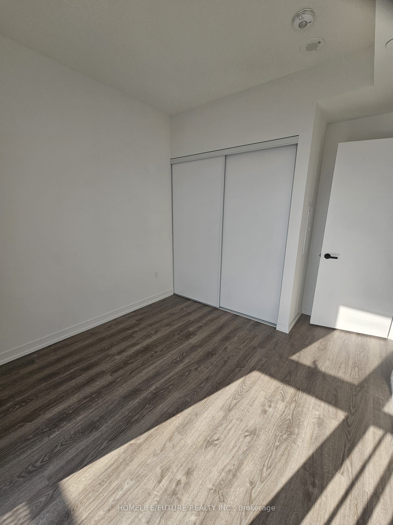 195 Commerce Street 4510, Vaughan, ON L4K 0P9 photo 5