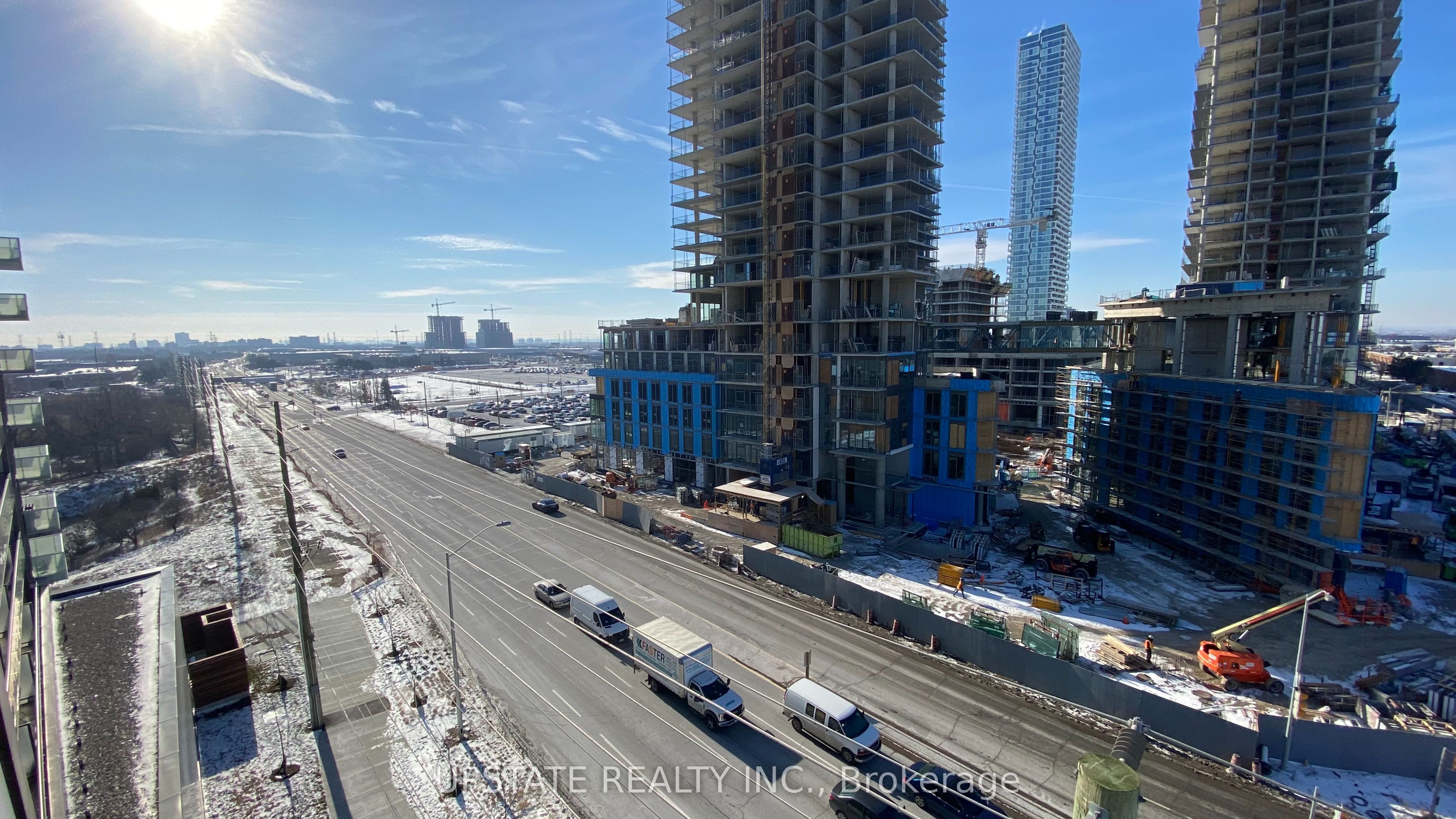 7895 Jane Street 713, Vaughan, ON L4K 2M7 photo 2