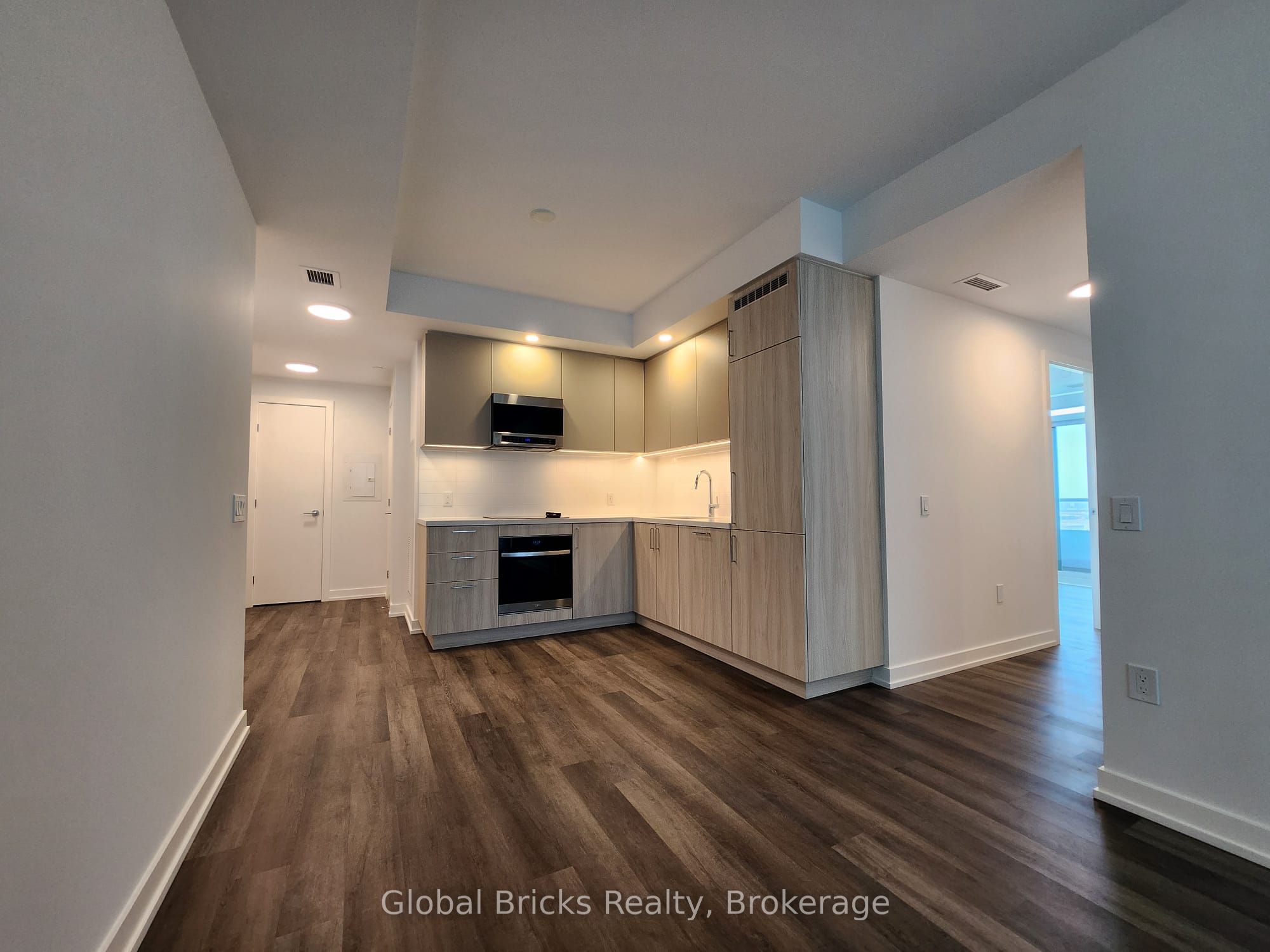 2851 Highway 7 Road, Vaughan, ON L4K 1W2 photo 2