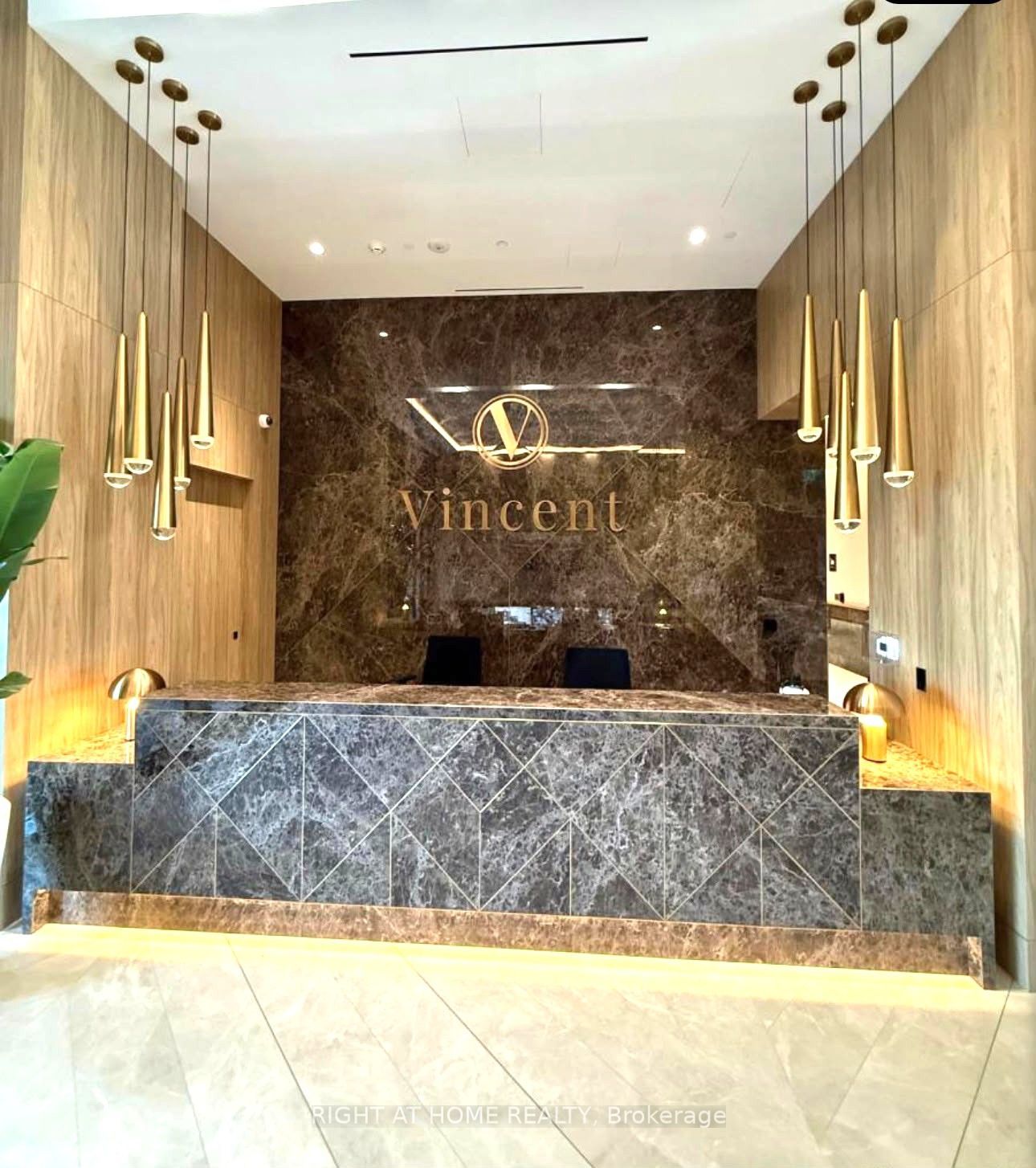 21 Meadowdale Road 902, Vaughan, ON L4K 0H6