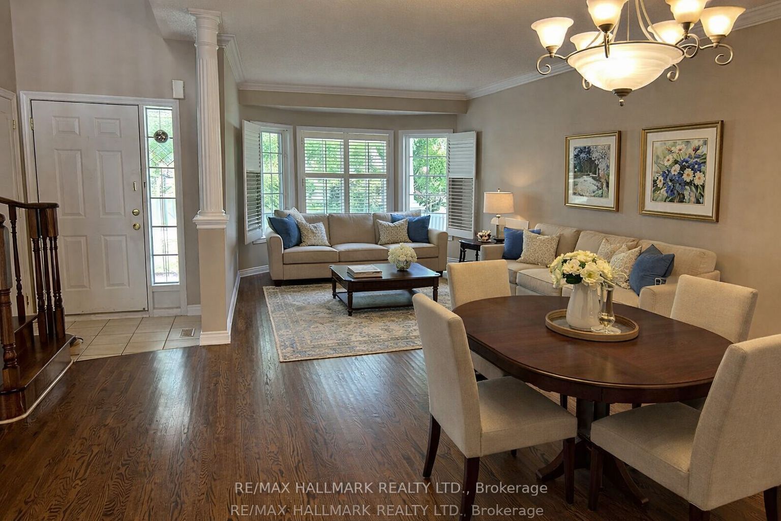 15 Magenta Street, Richmond Hill, ON L4B 4H2 photo 2