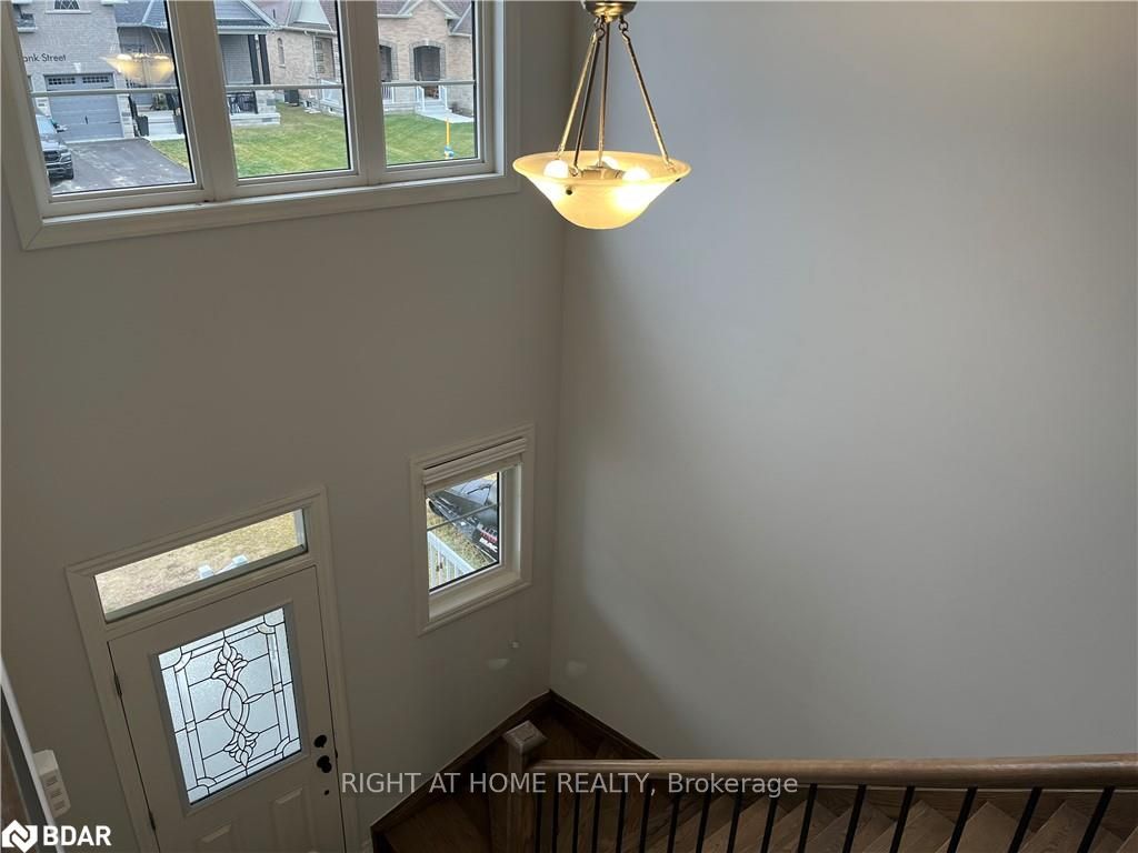 57 BANK Street, Essa, ON L3W 0M5 photo 5