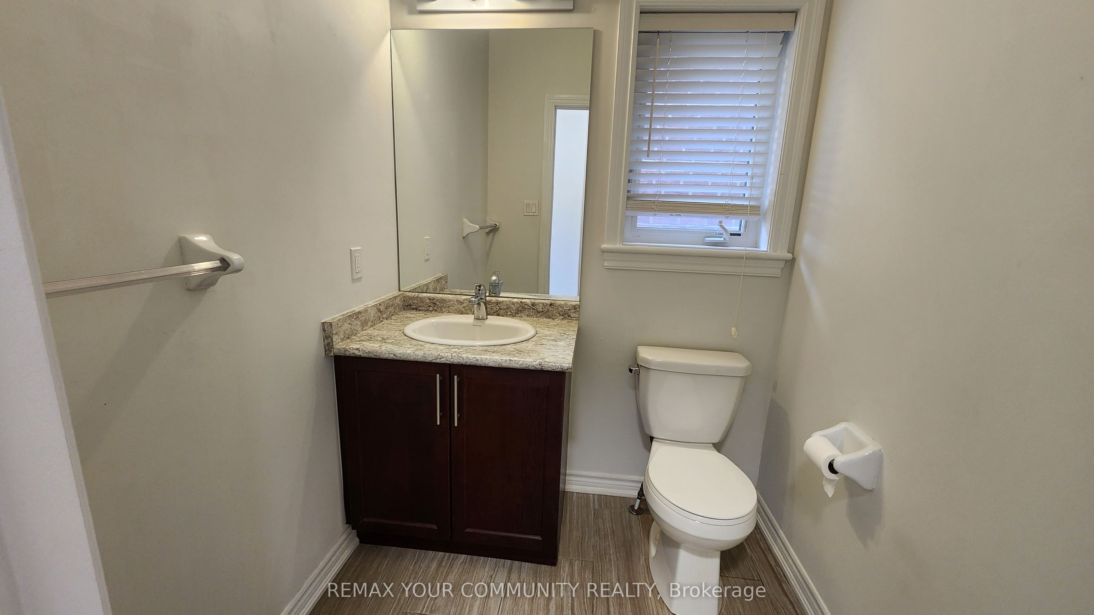 90 Bramsey Street, Georgina, ON L0E 1R0 photo 4