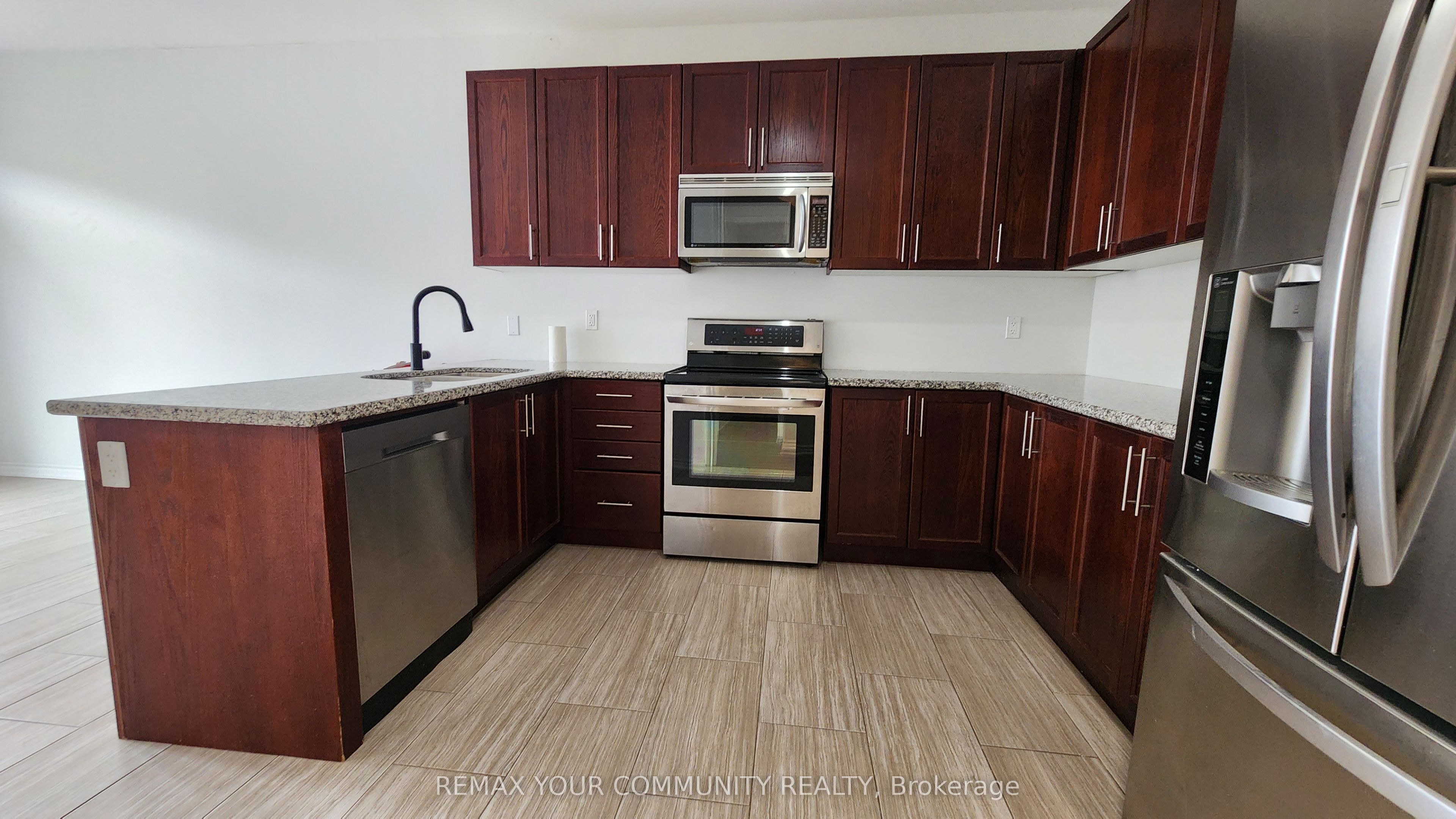 90 Bramsey Street, Georgina, ON L0E 1R0 photo 5
